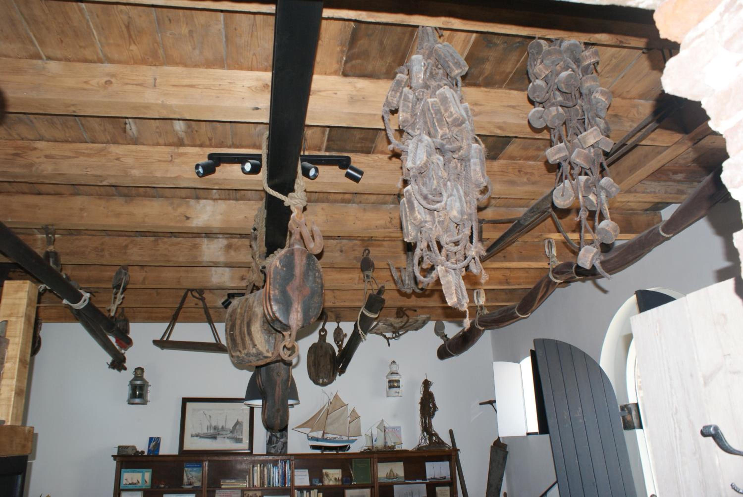 Studio - Photo 27