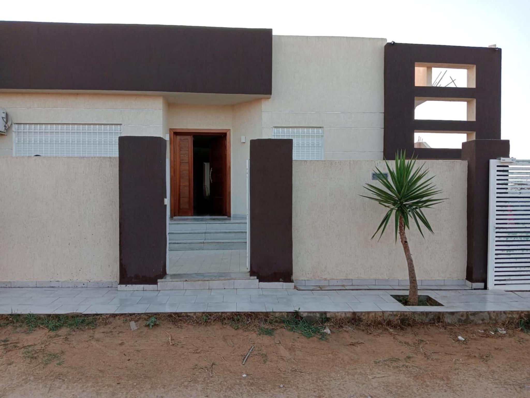 Three-Bedroom Villa photo 1
