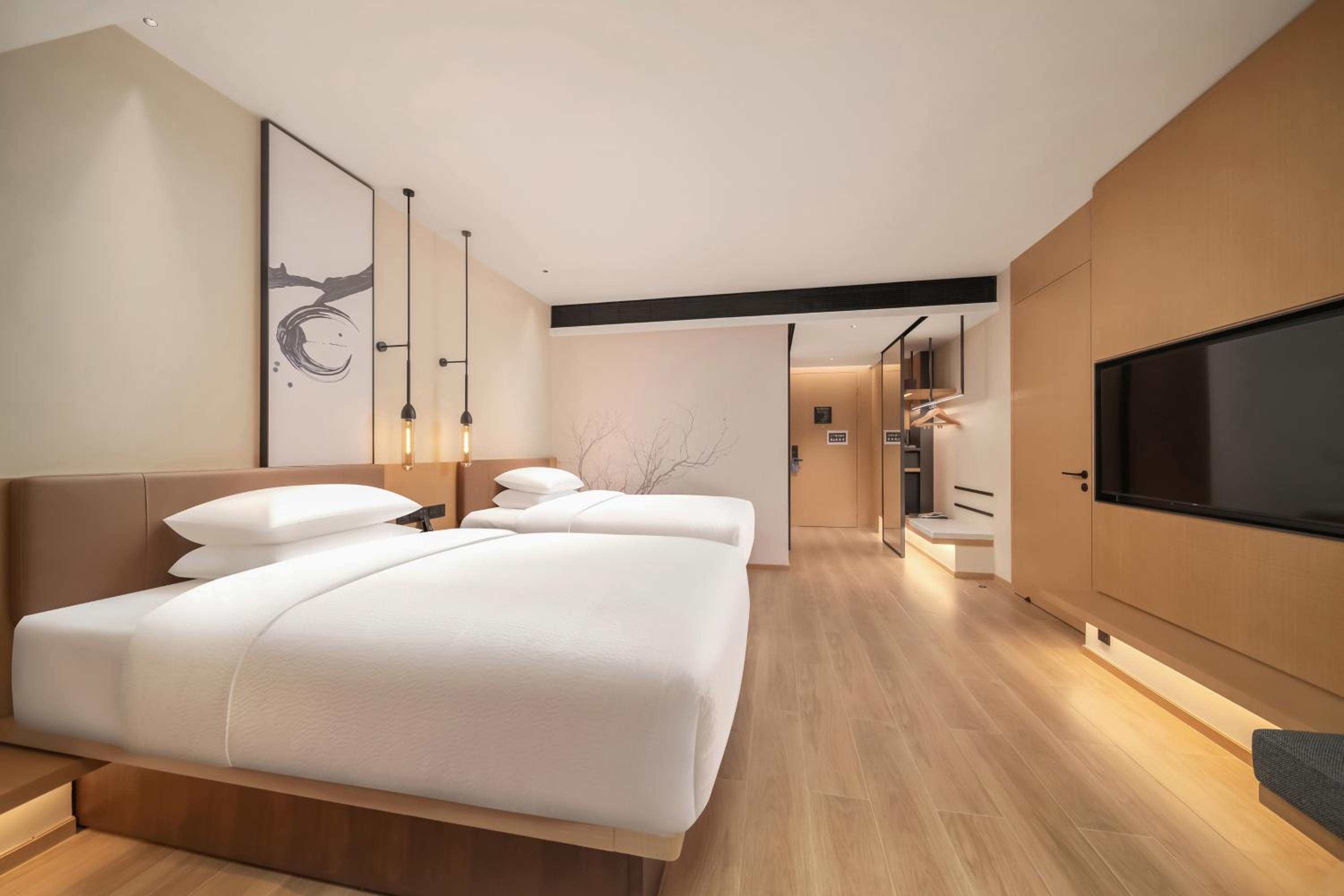 Superior Double Room with Lake View photo 3