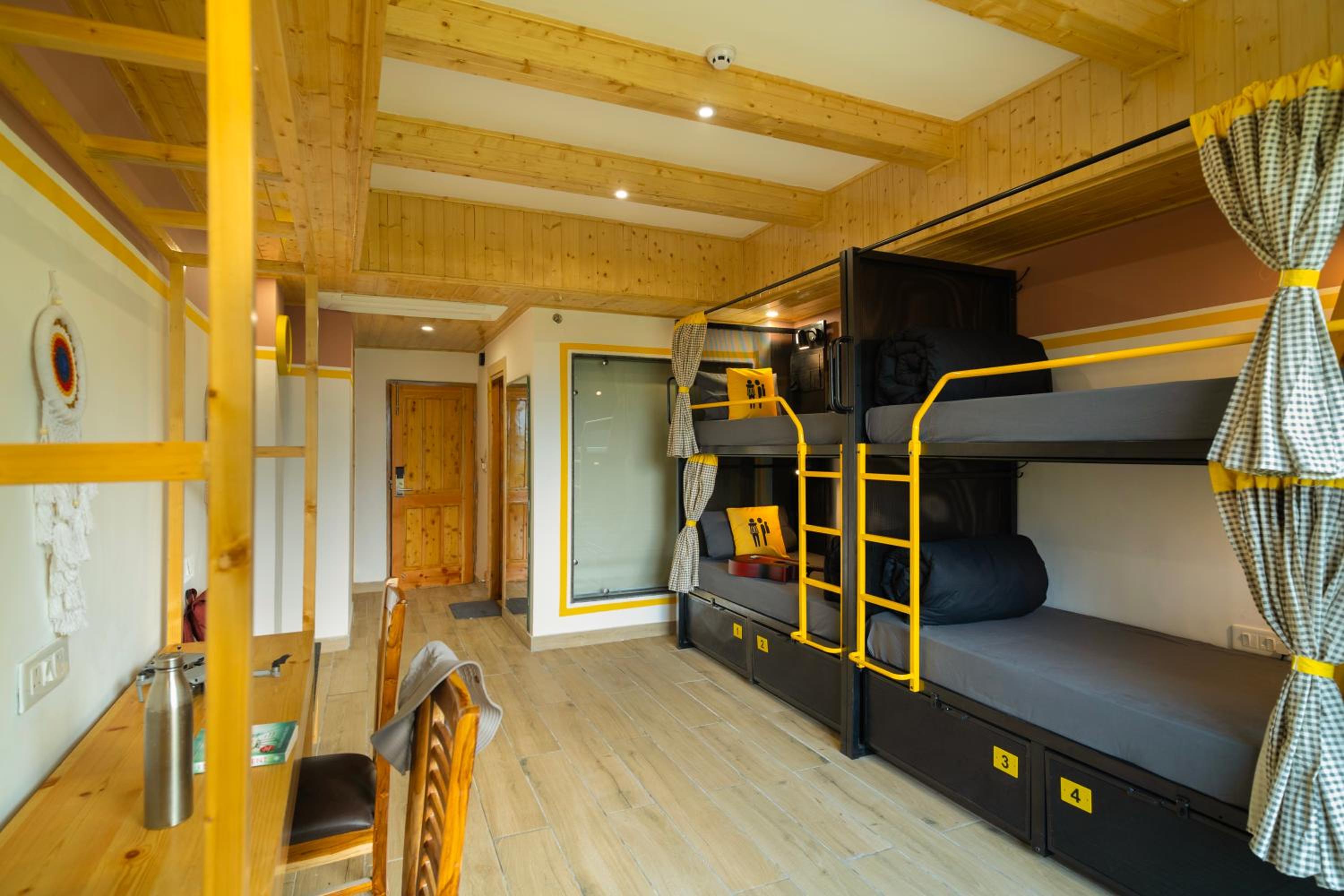Bed in 4 Bed Mixed Dormitory with Balcony and Valley View photo 1