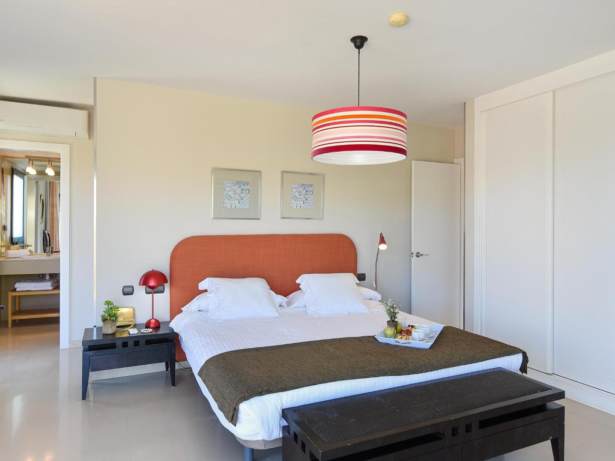 Villa con 3 Camere da Letto e Piscina in Comune