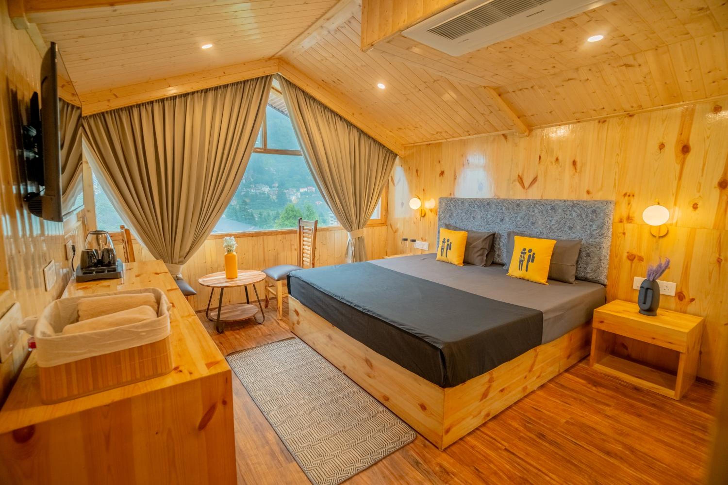Deluxe Double Room with Valley View photo 1