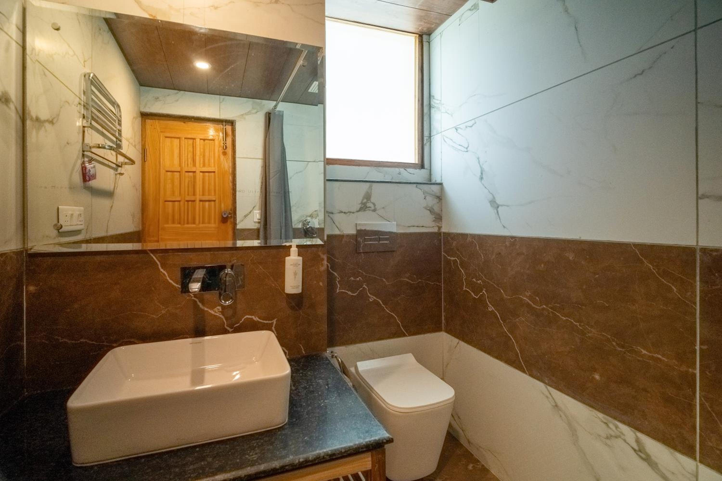  Deluxe Double Room with Balcony photo 2