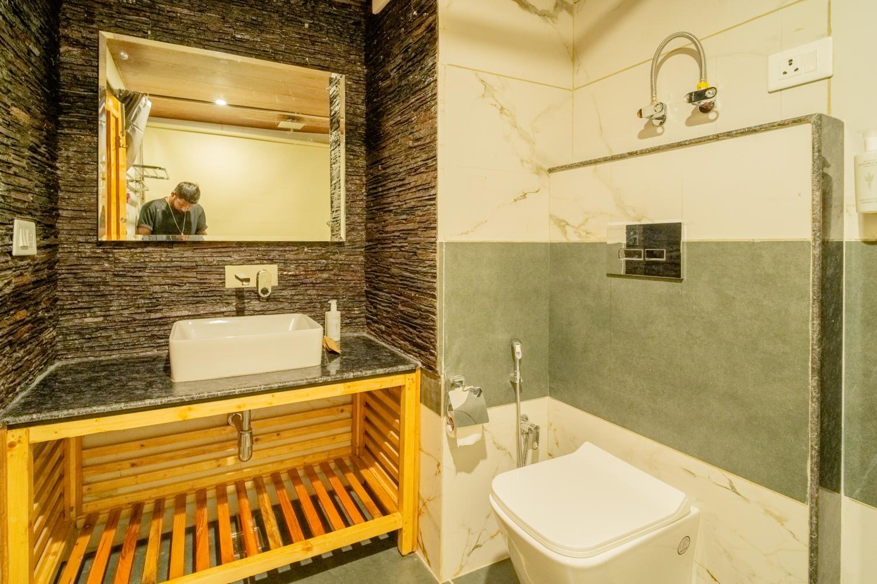 Superior Double Room with Balcony and Valley View photo 3
