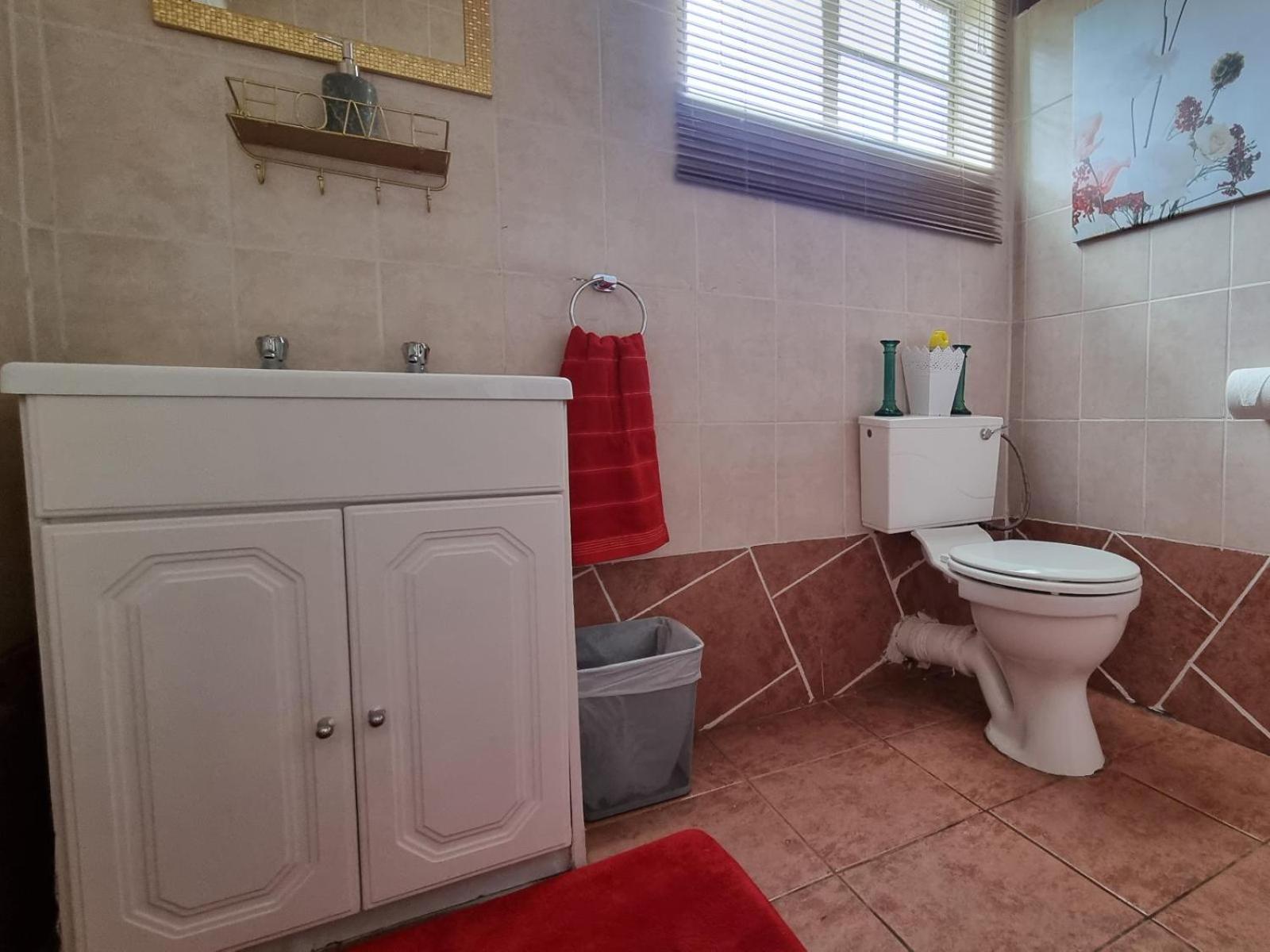 Standard Double Room - Photo 4