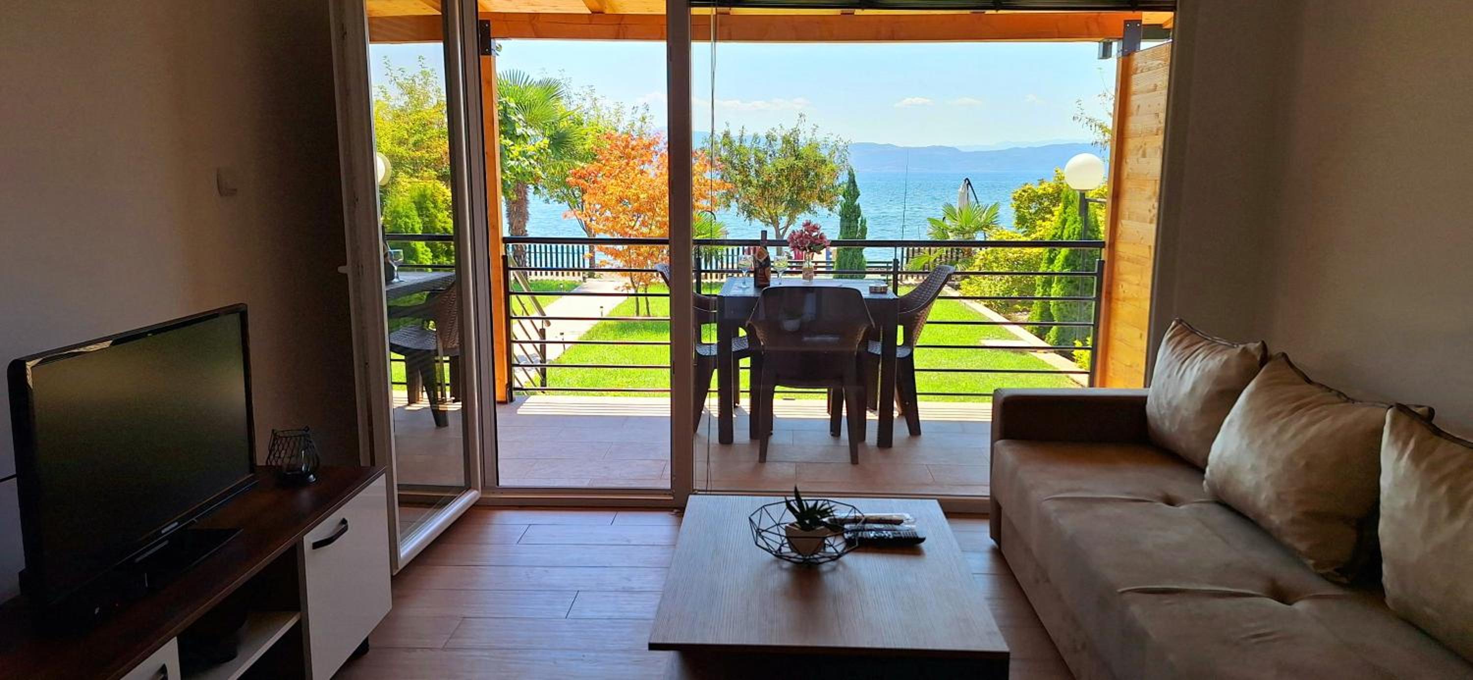 Apartment with Lake View photo 1