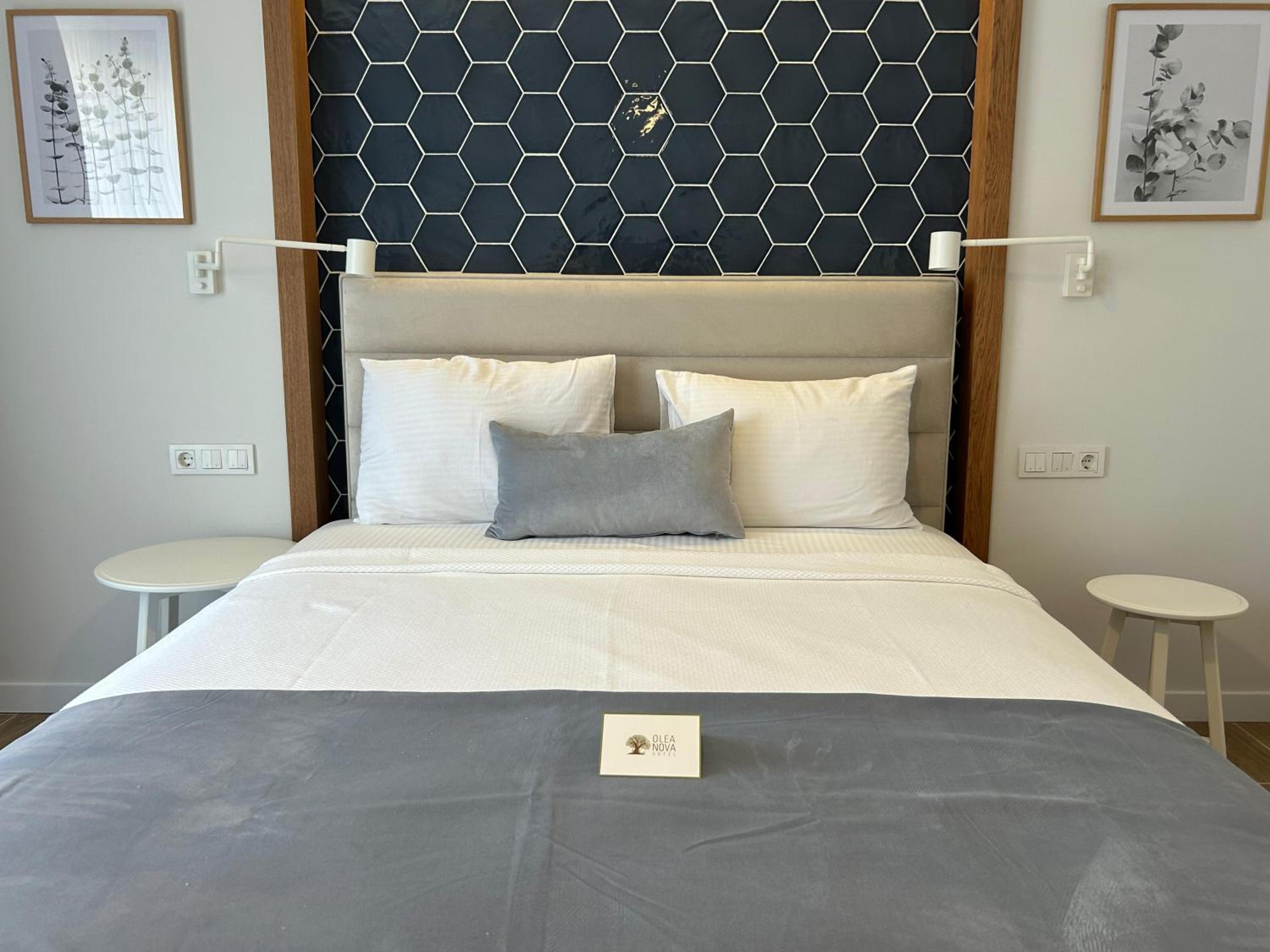 Double Room with Garden View - Photo 4
