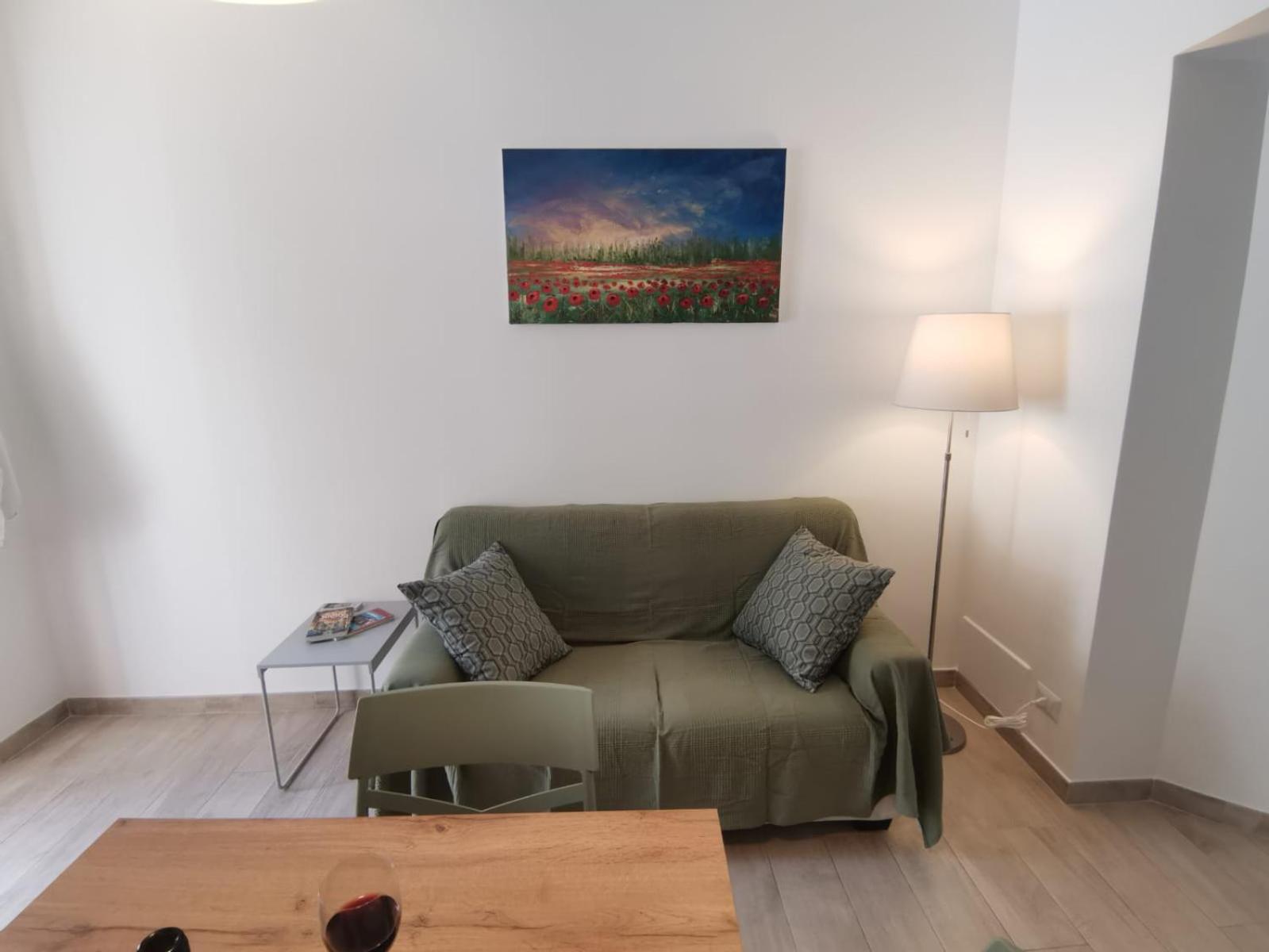 Classic Apartment photo 1