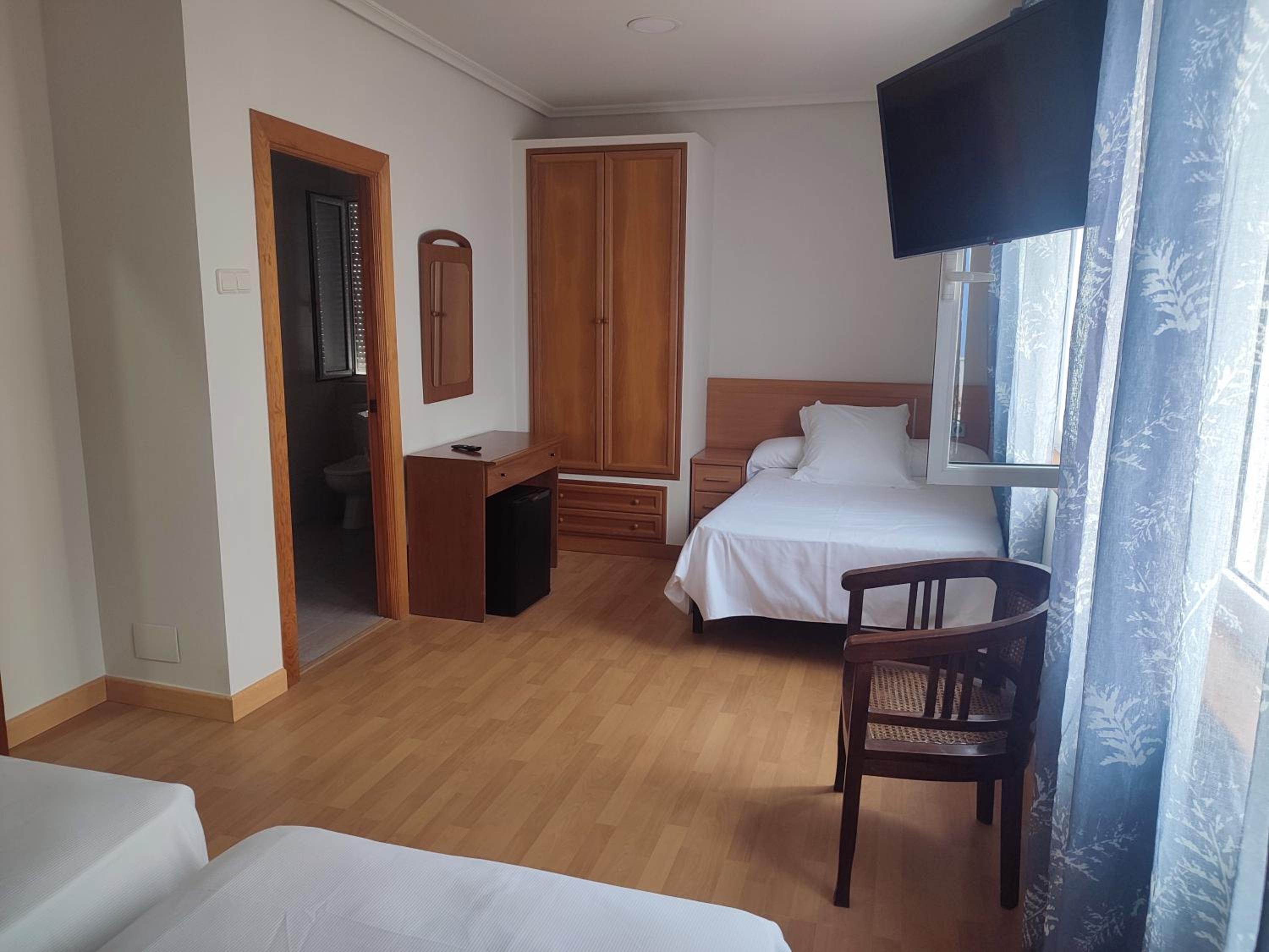 Habitación Triple Económica