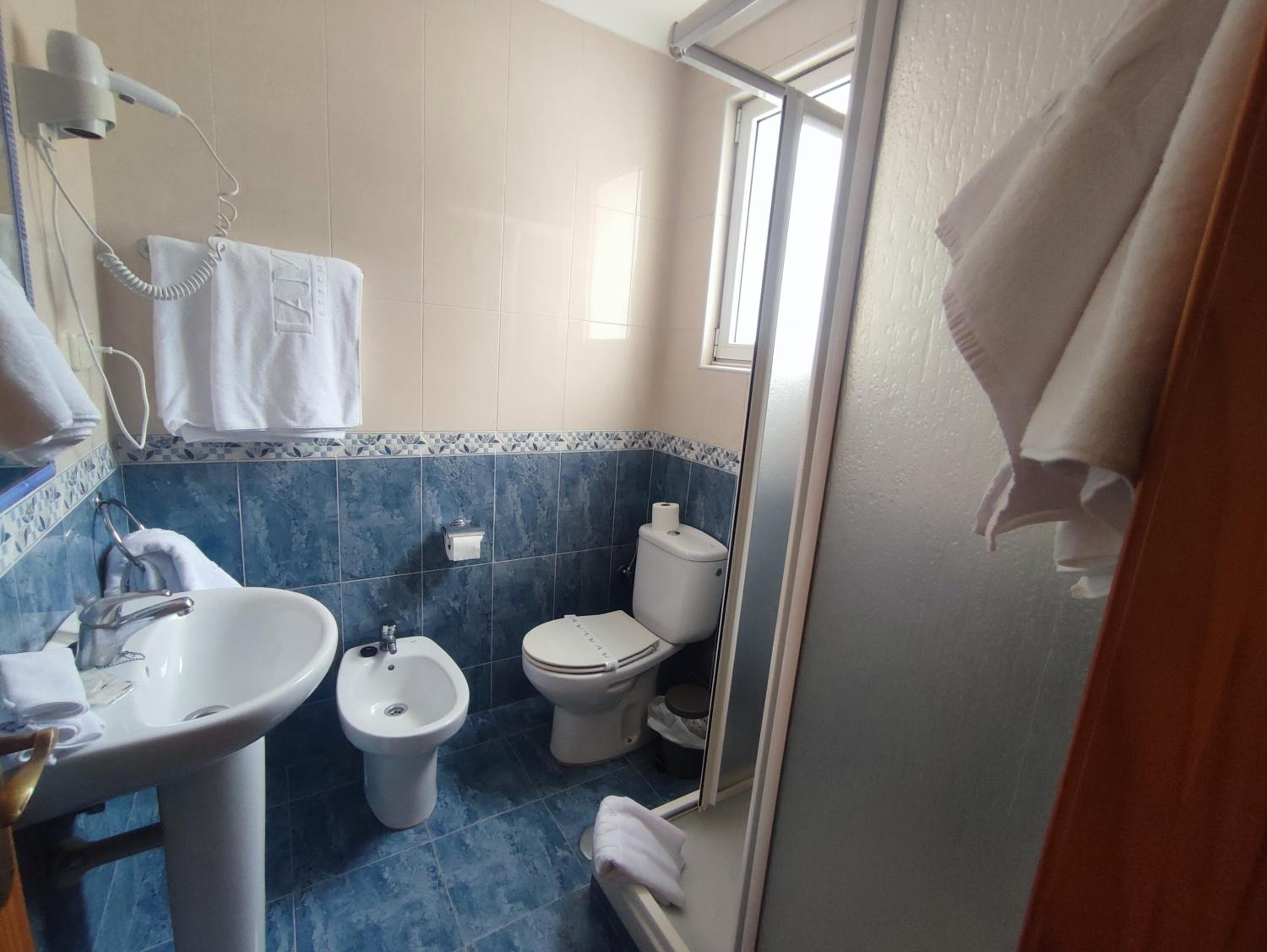 Budget Triple Room photo 2