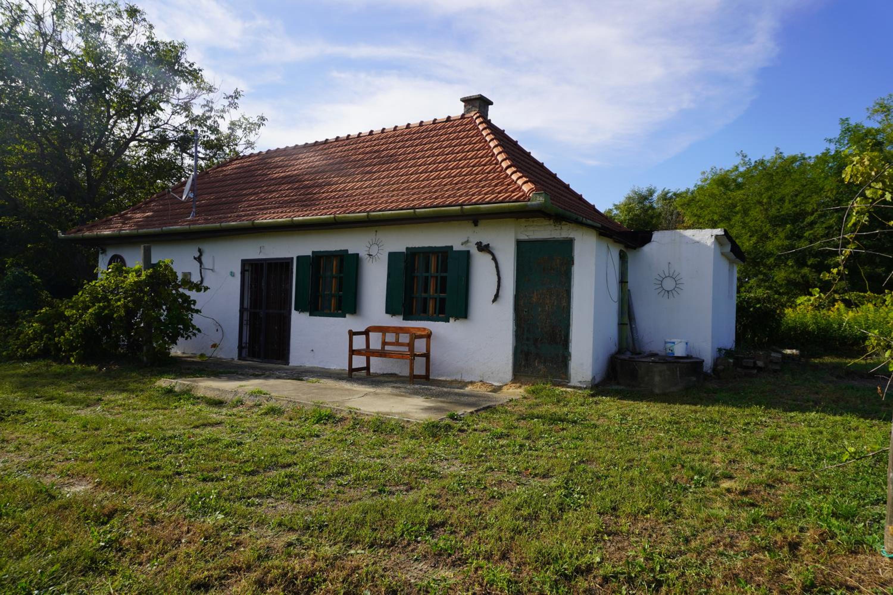 One-Bedroom House photo 1