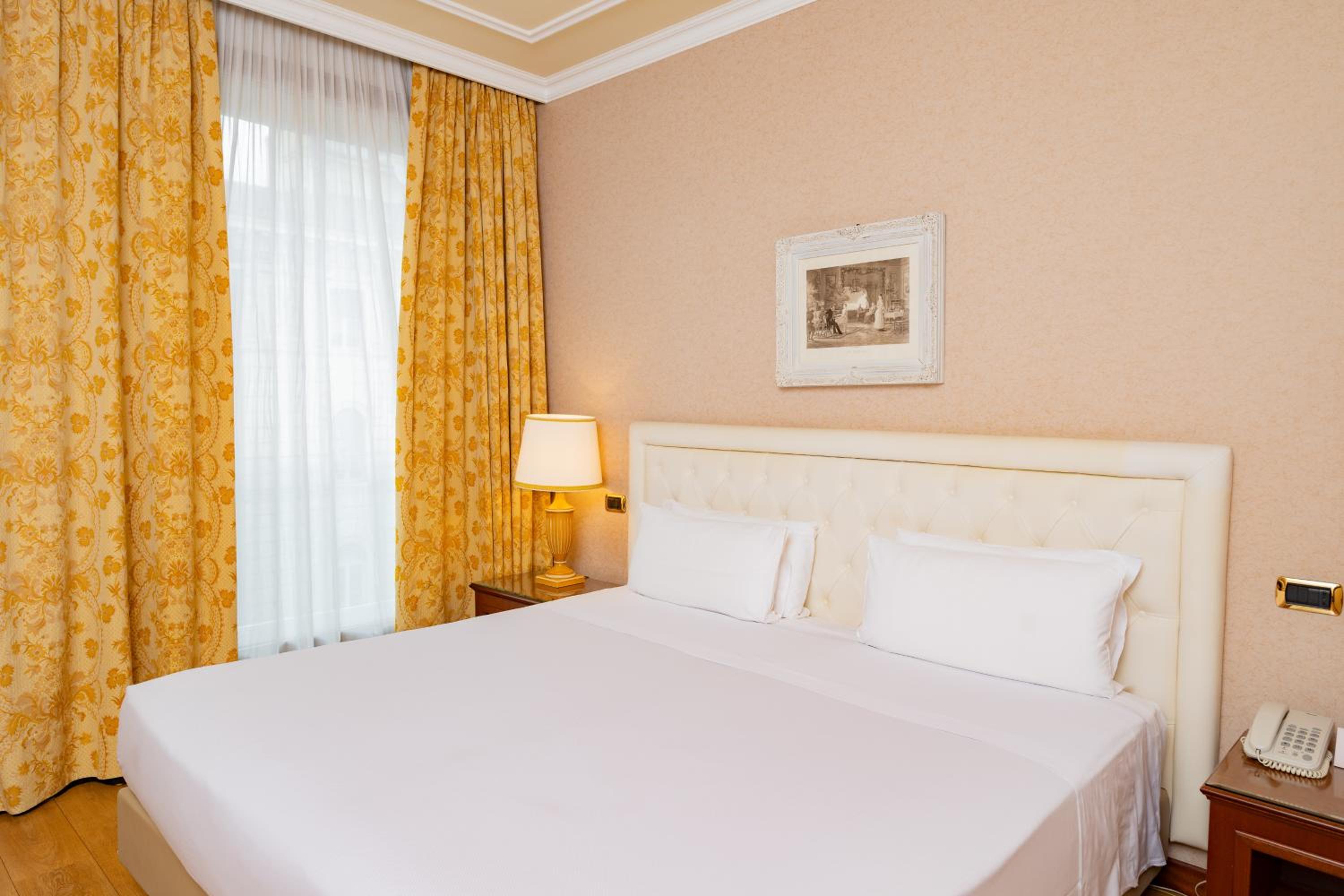 Superior Double Room - Photo 1