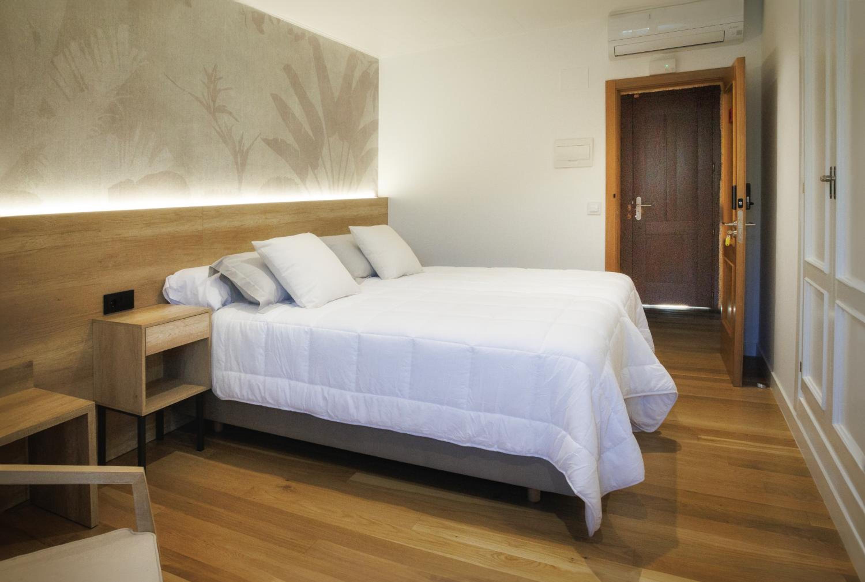 Double or Twin Room photo 2