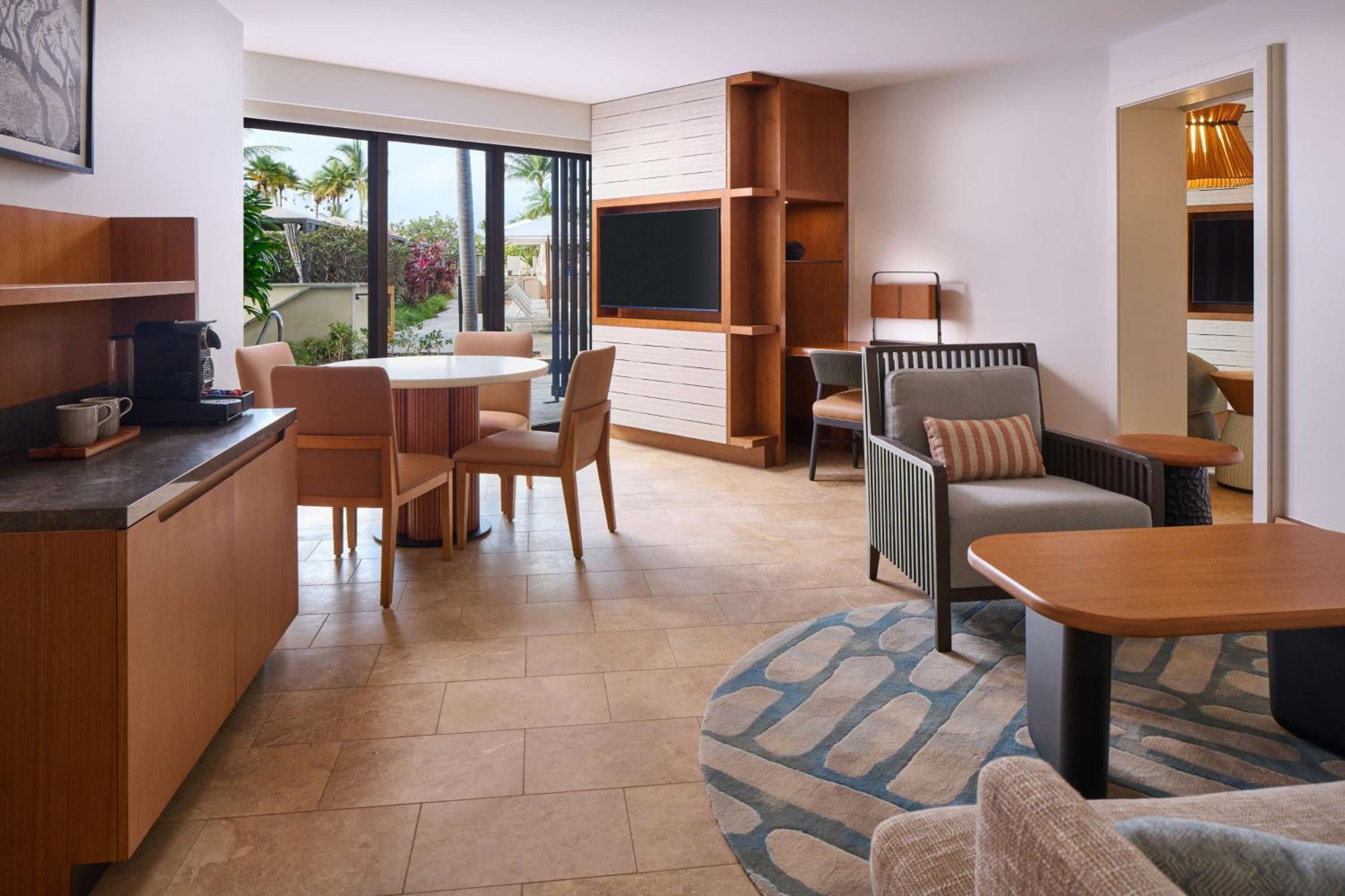 andaz Suite (Non Smoking)