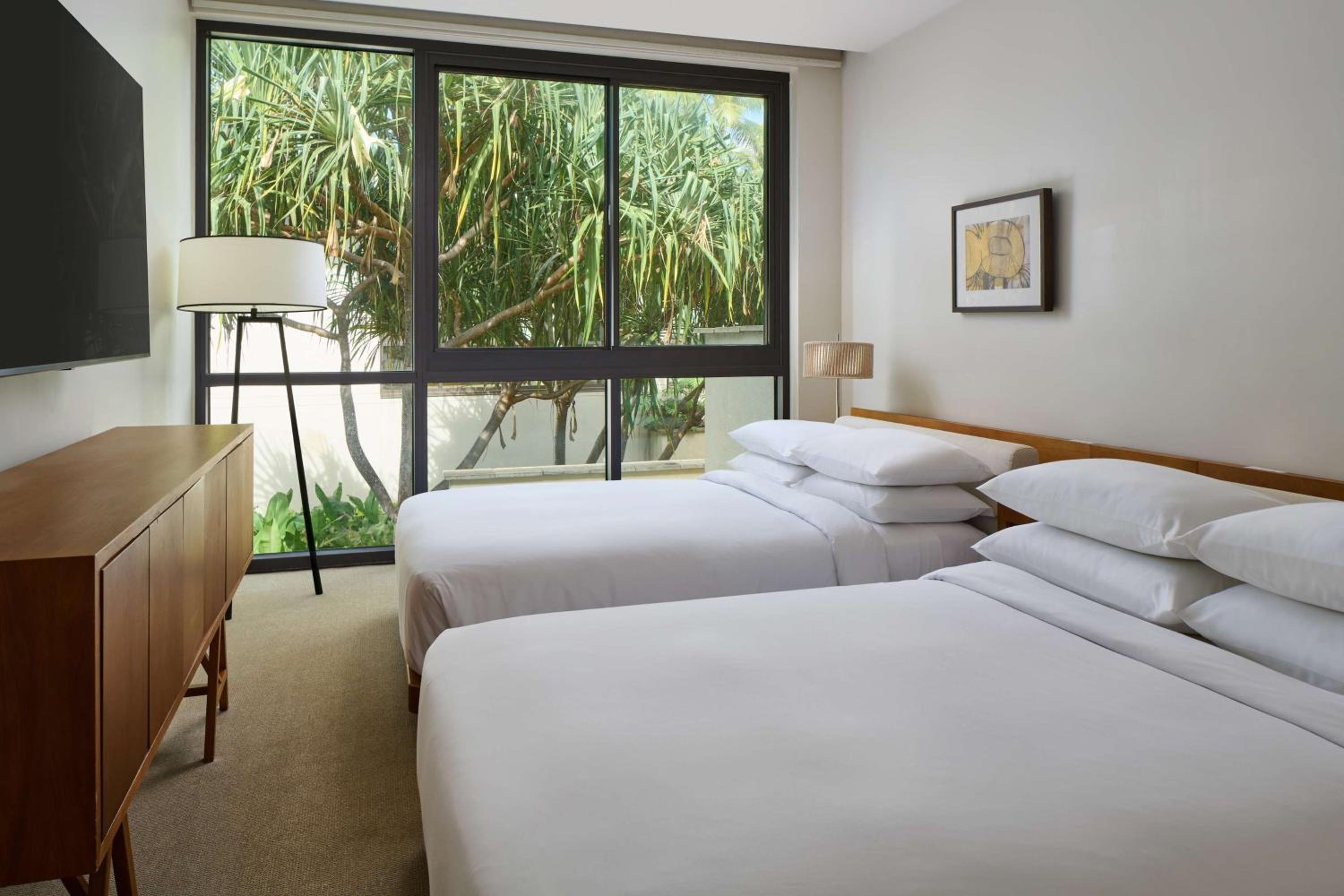 Two-Bedroom Villa - Oceanfront thumbnail 6