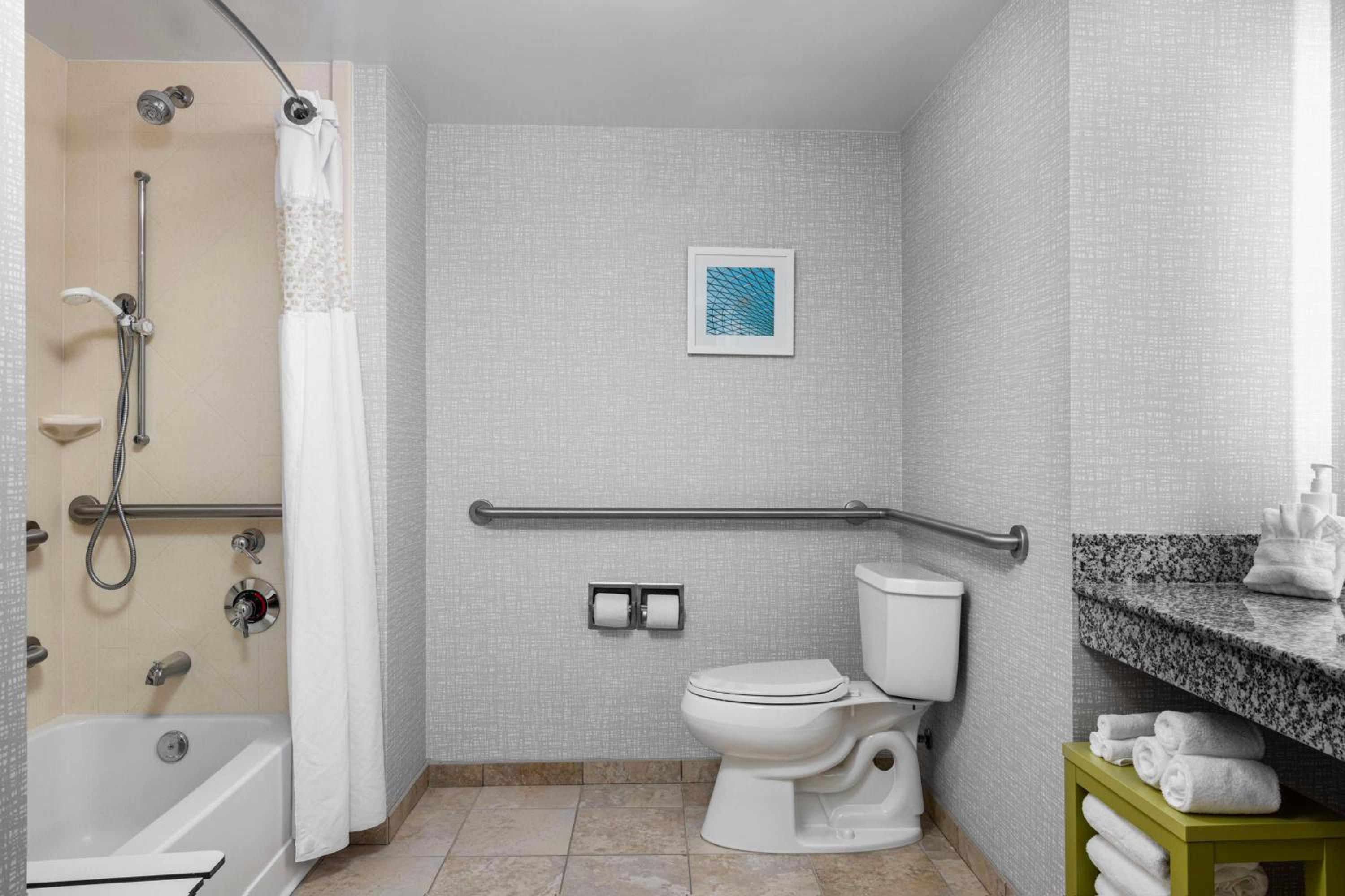 Queen Room with Two Queen Beds - Mobility and Hearing Access/Non-Smoking - Photo 2