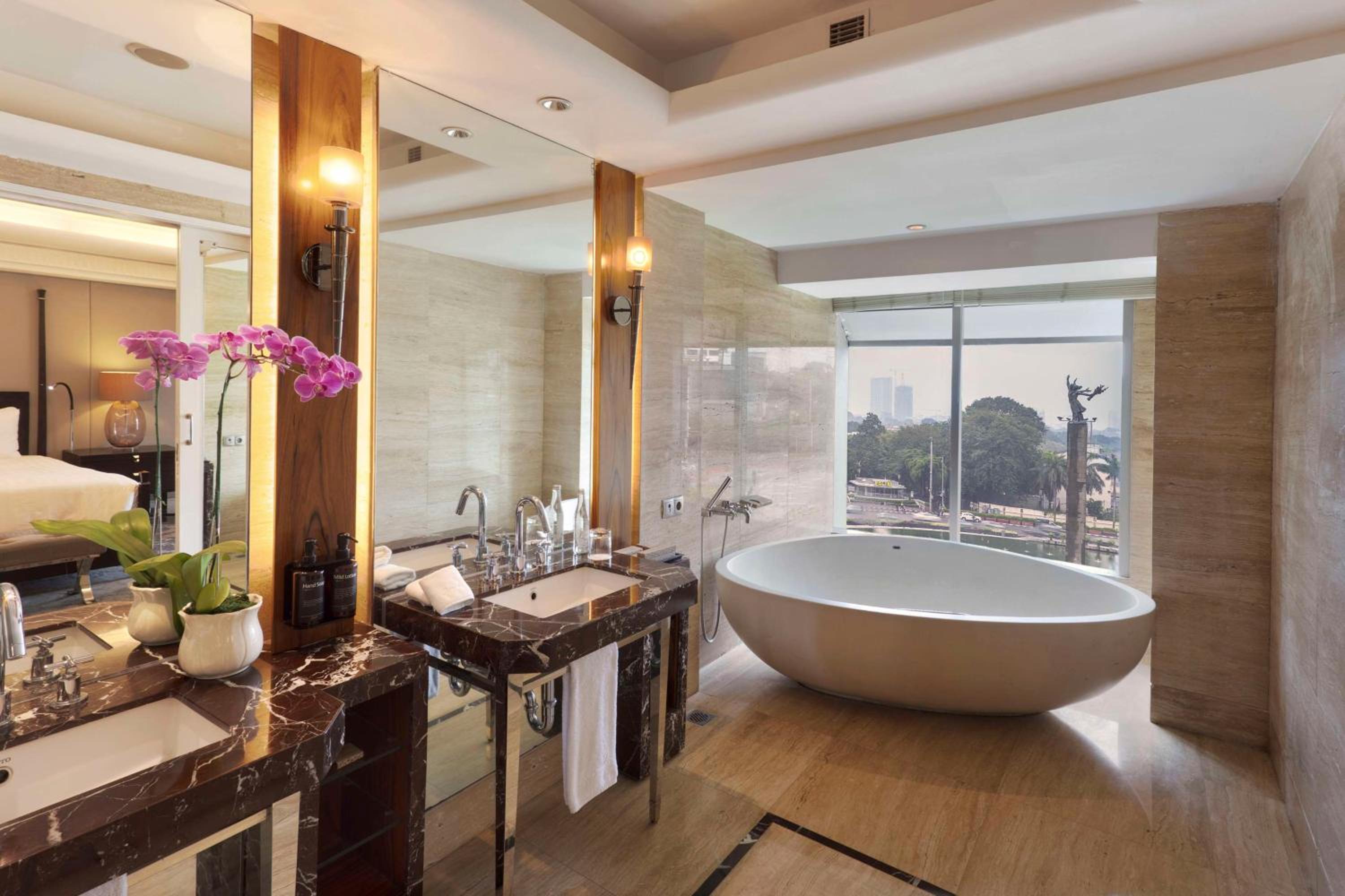 Grand Deluxe Twin Room photo 2