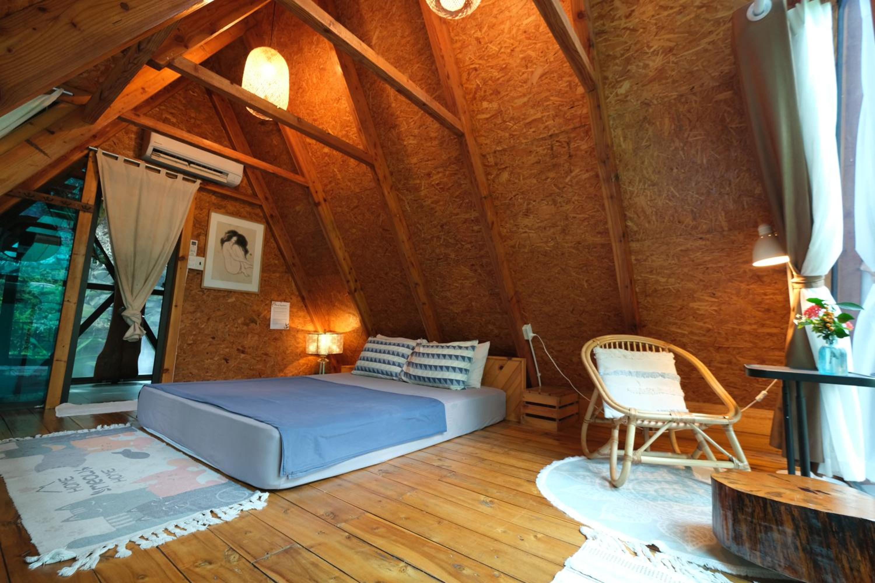 King Room with Lake View