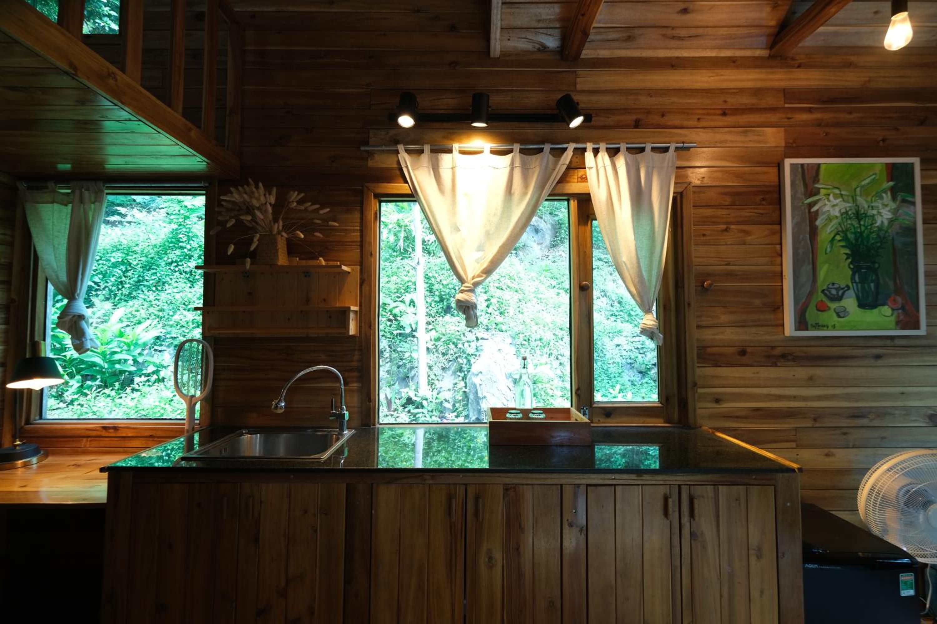 Studio with Lake View photo 2