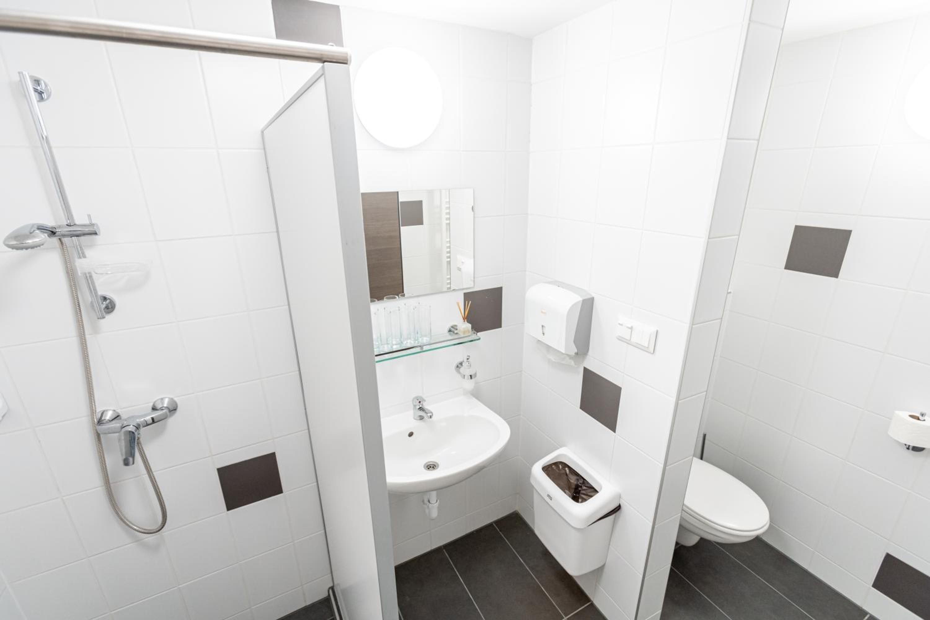 Family Room with Private Bathroom photo 1