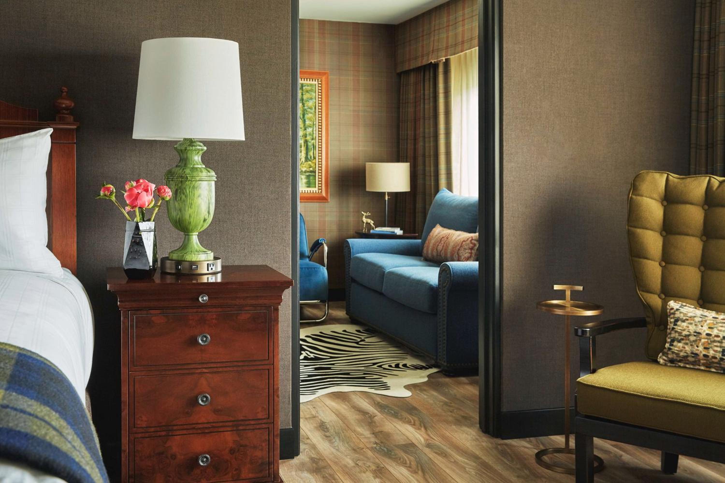 Graduate King Suite photo 1