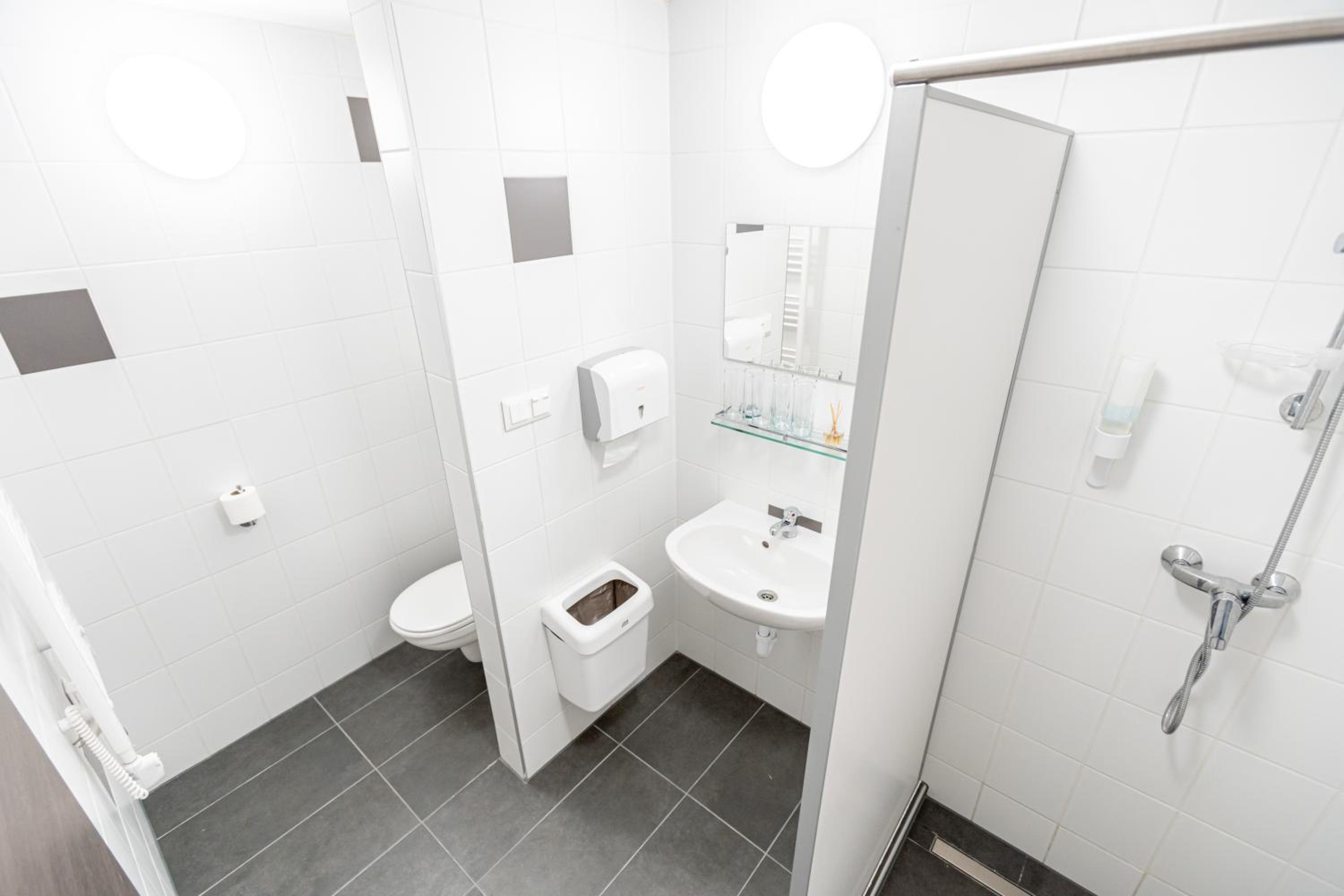 Family Room with Private Bathroom photo 1