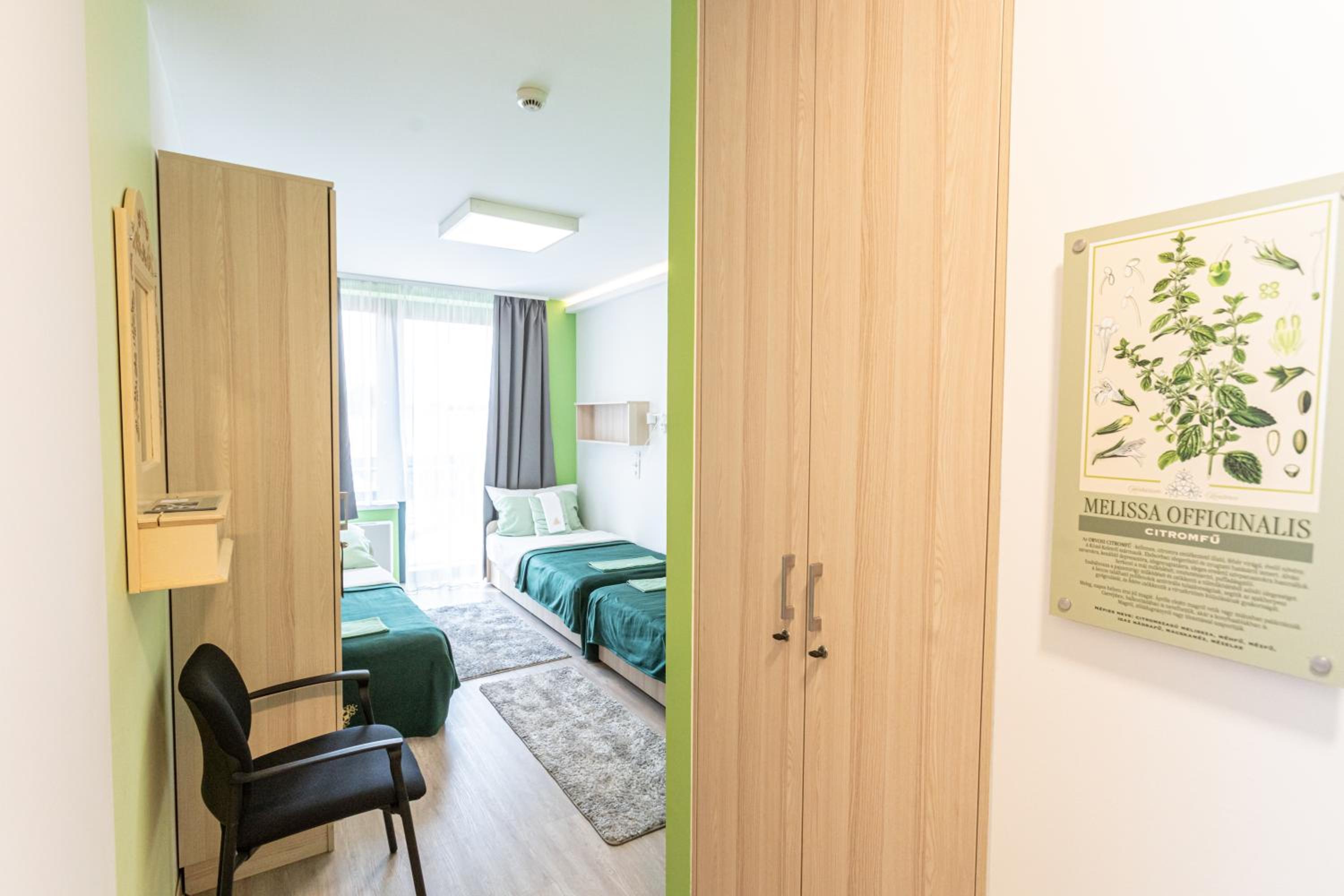 Triple Room with Private Bathroom photo 1