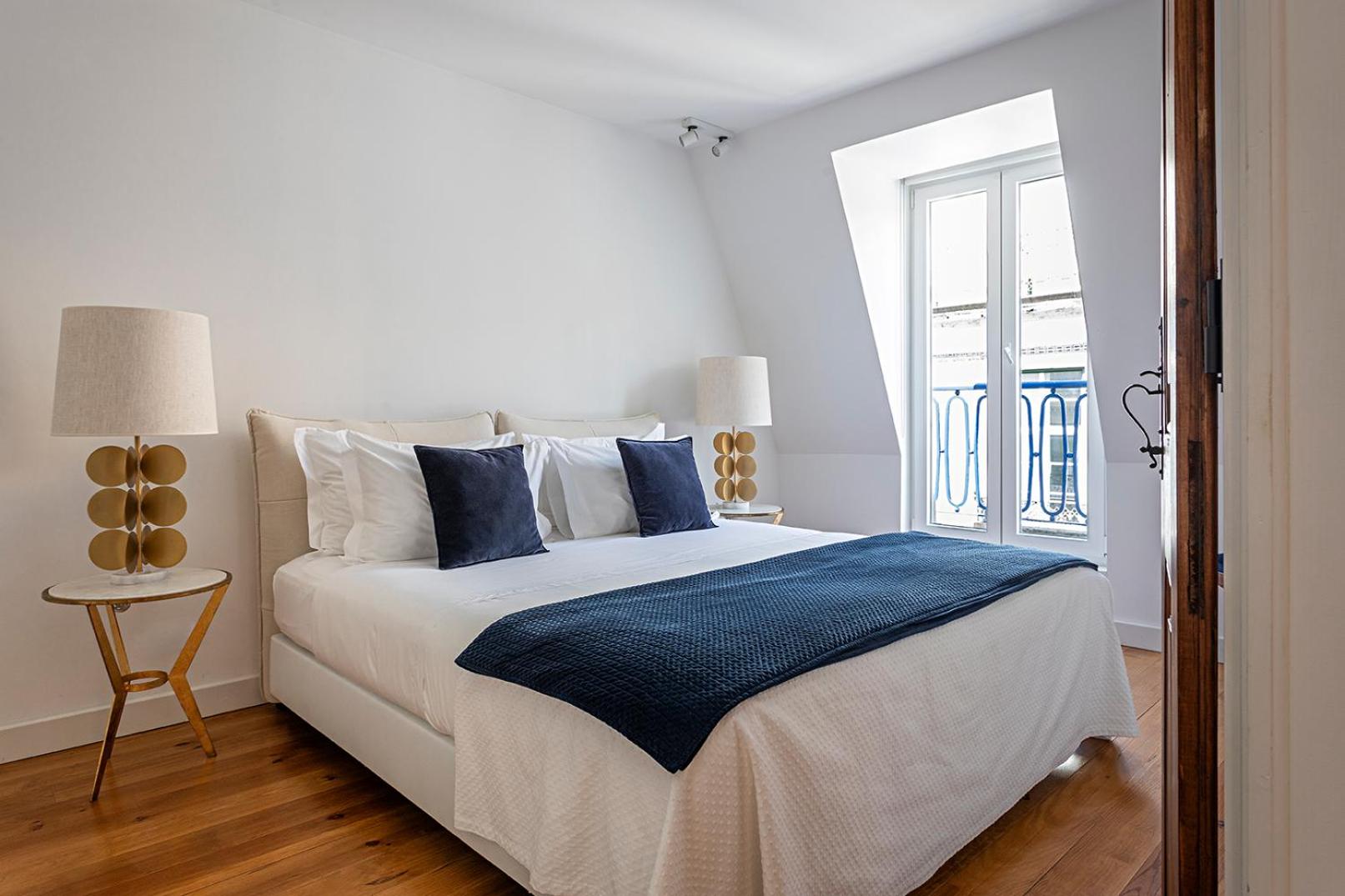 Superior One-Bedroom Apartment - Photo 33