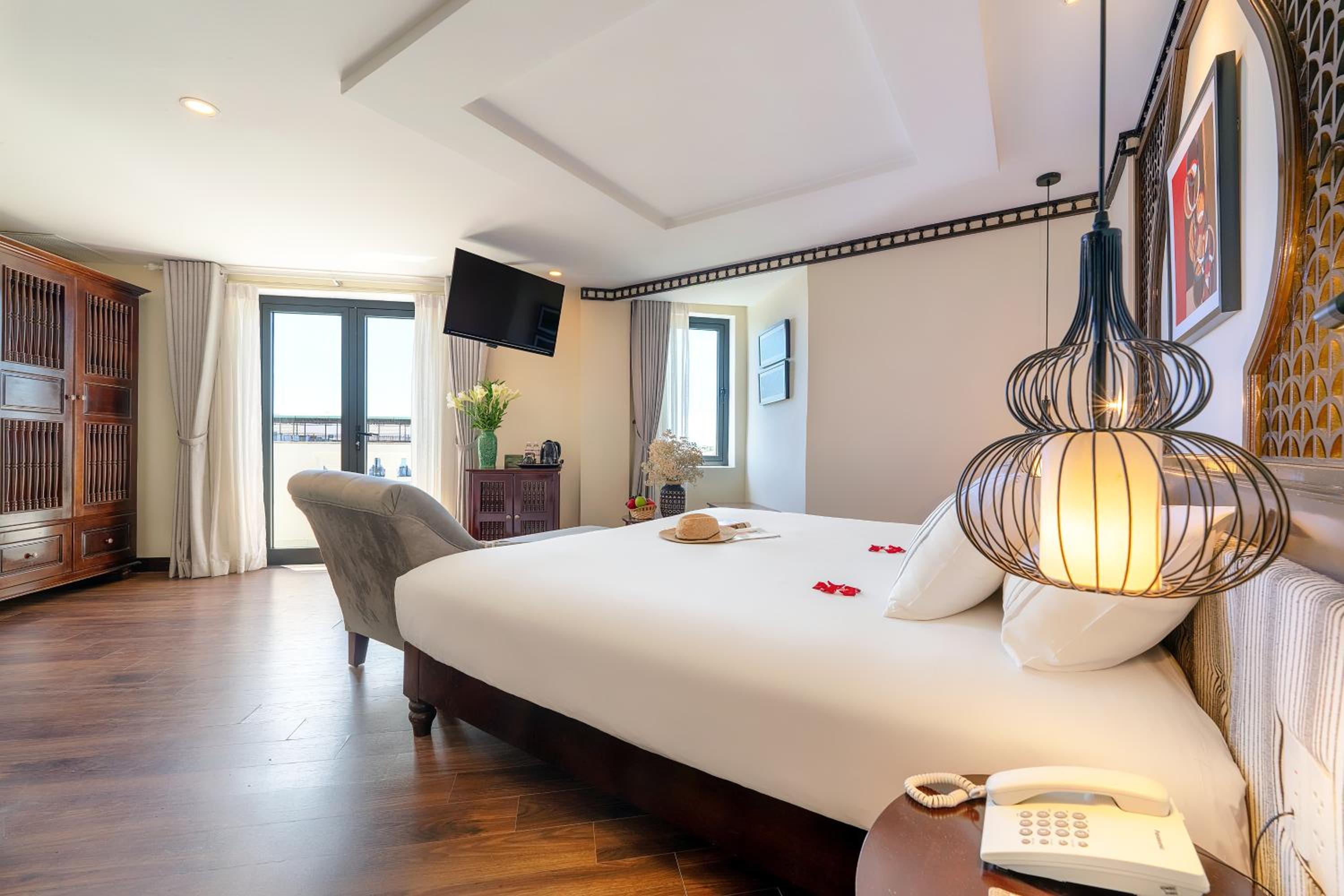 Premier Double Room with Bathtub