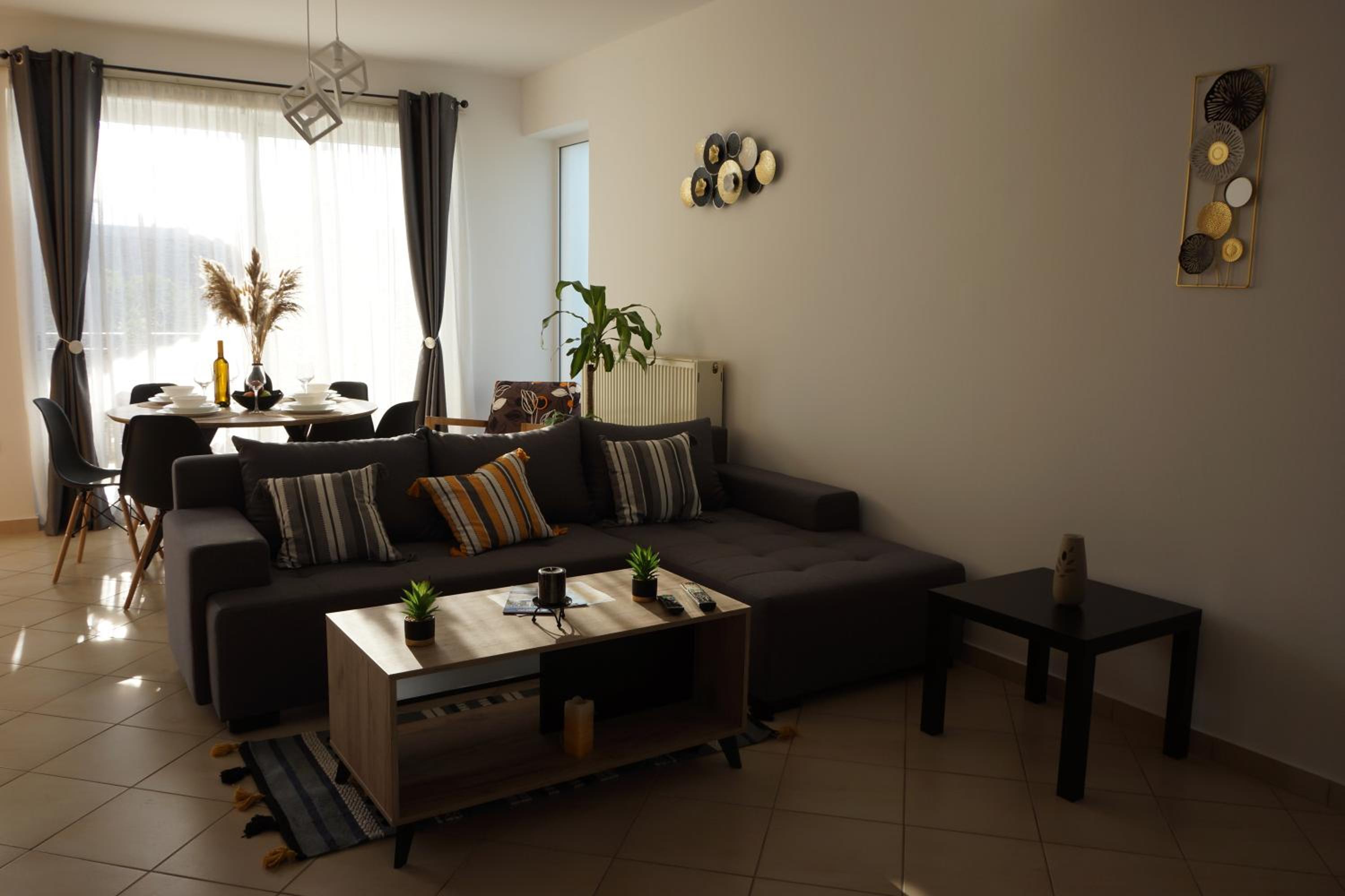 Three-Bedroom House photo 2