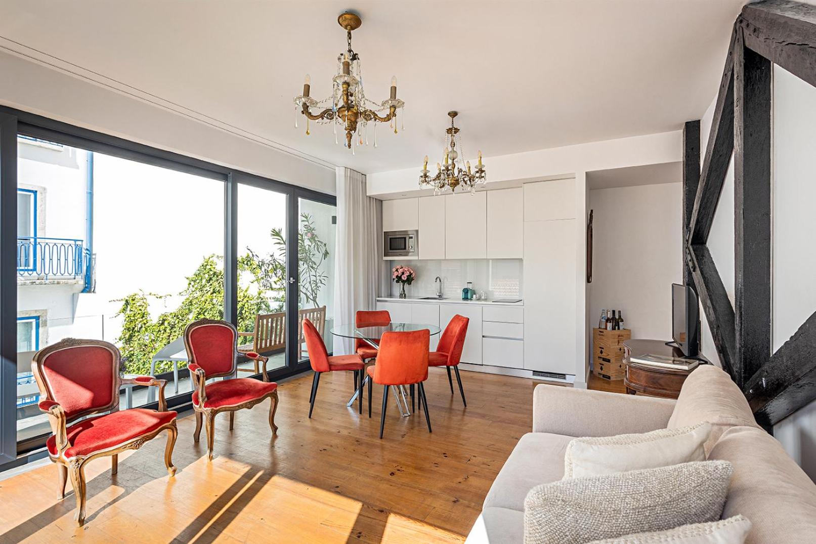 Superior Two-Bedroom Apartment with Balcony and Garden View - Photo 59