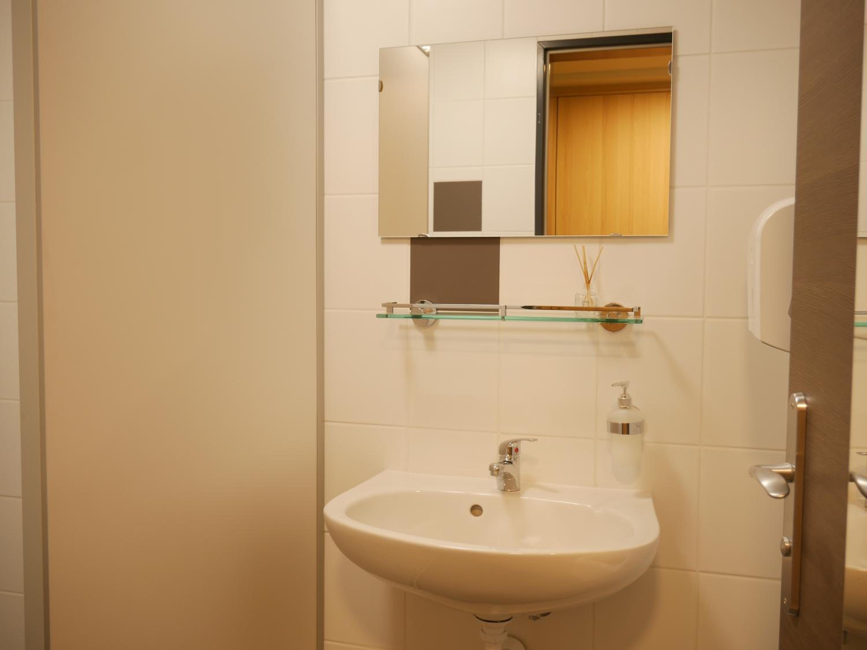 Family Room with Private Bathroom photo 1