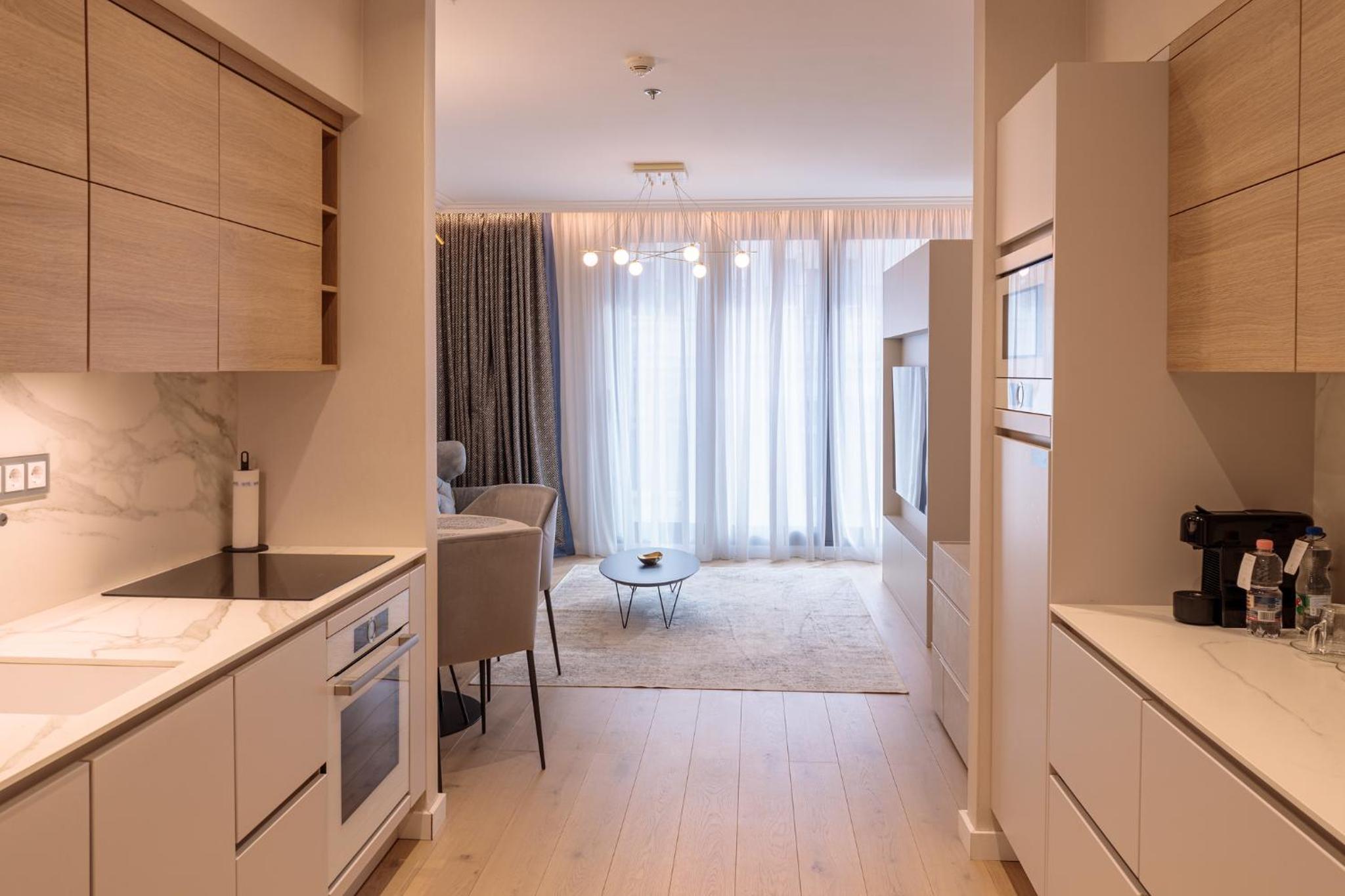 Deluxe Suite - Photo 16