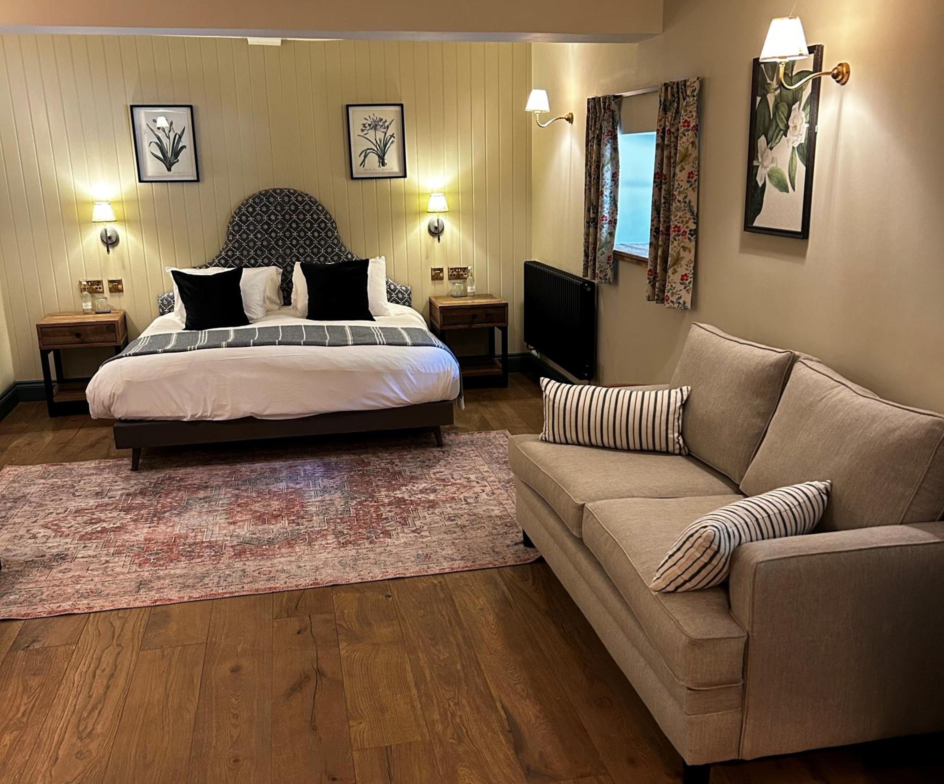 Family Room photo 3