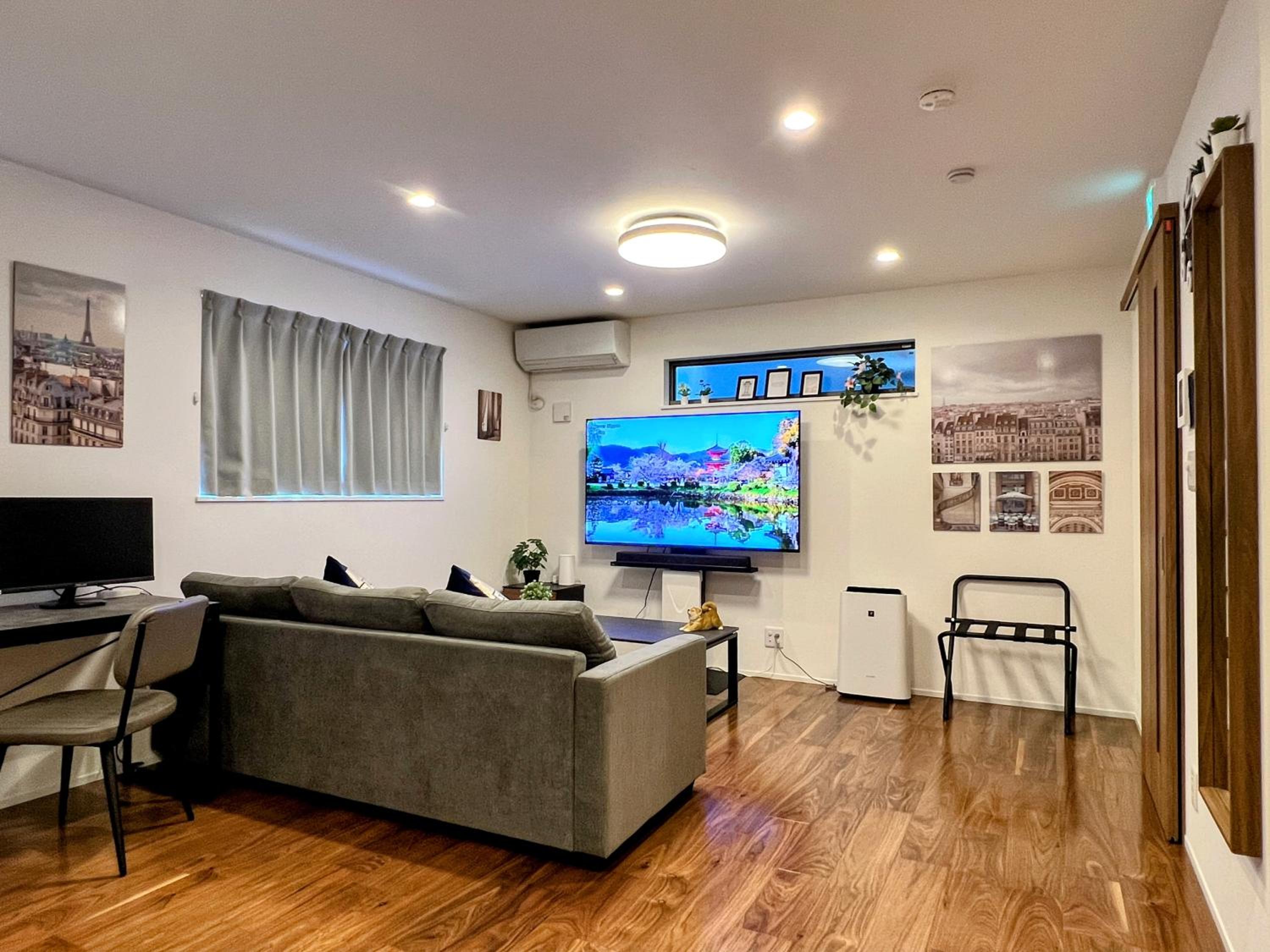 Three-Bedroom House photo 1