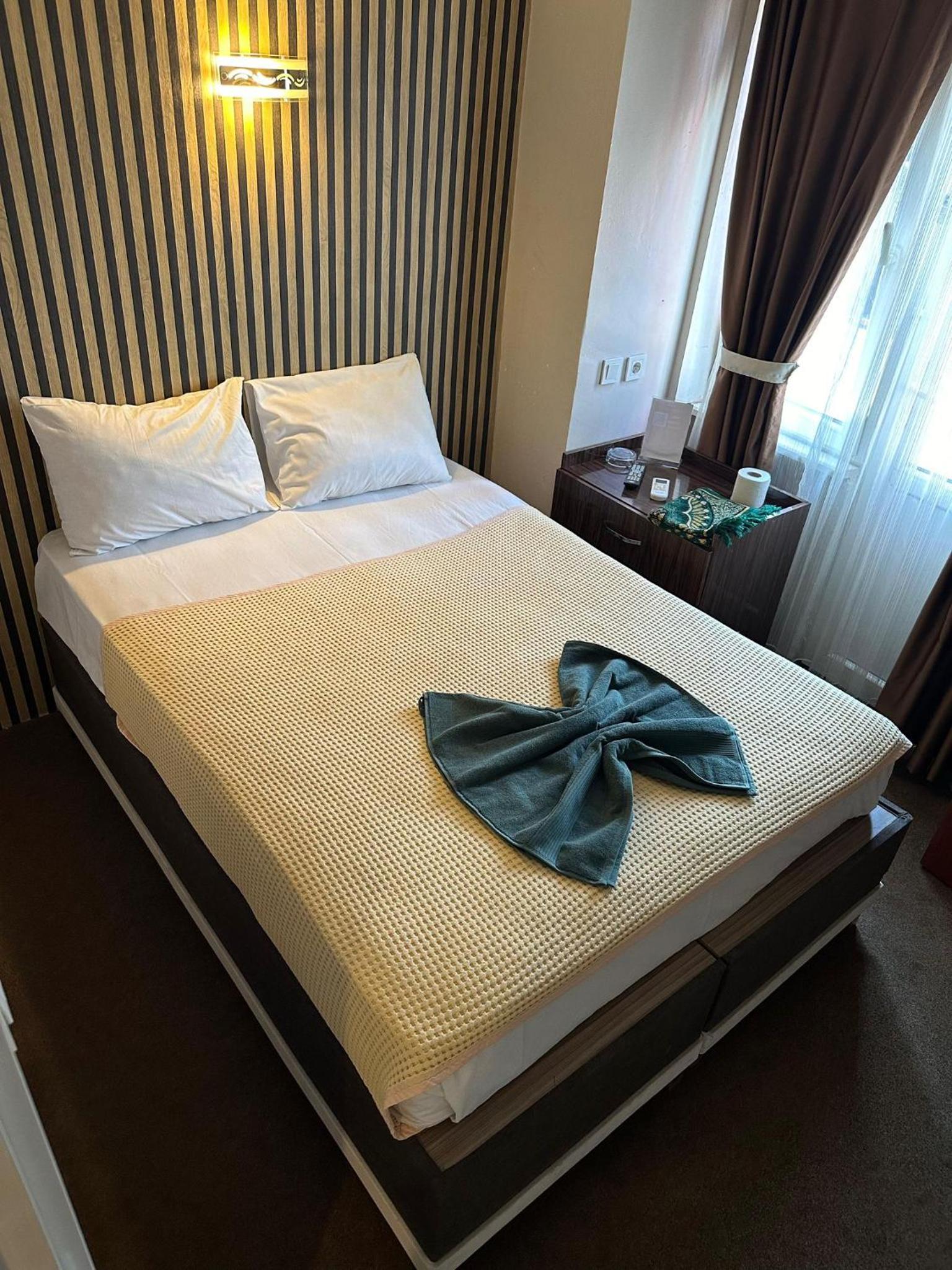 Double Room with Private Bathroom photo 1