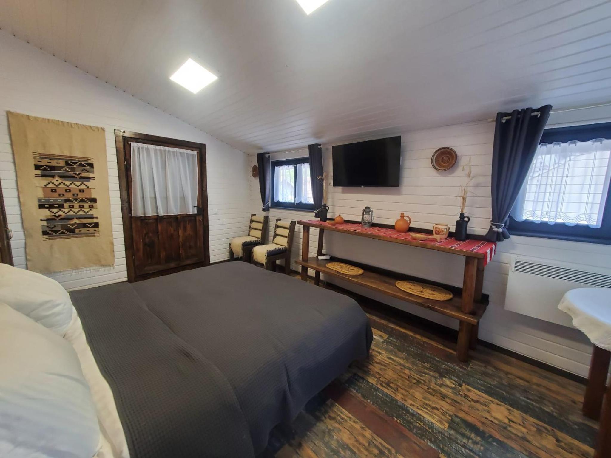Double Room - Photo 4