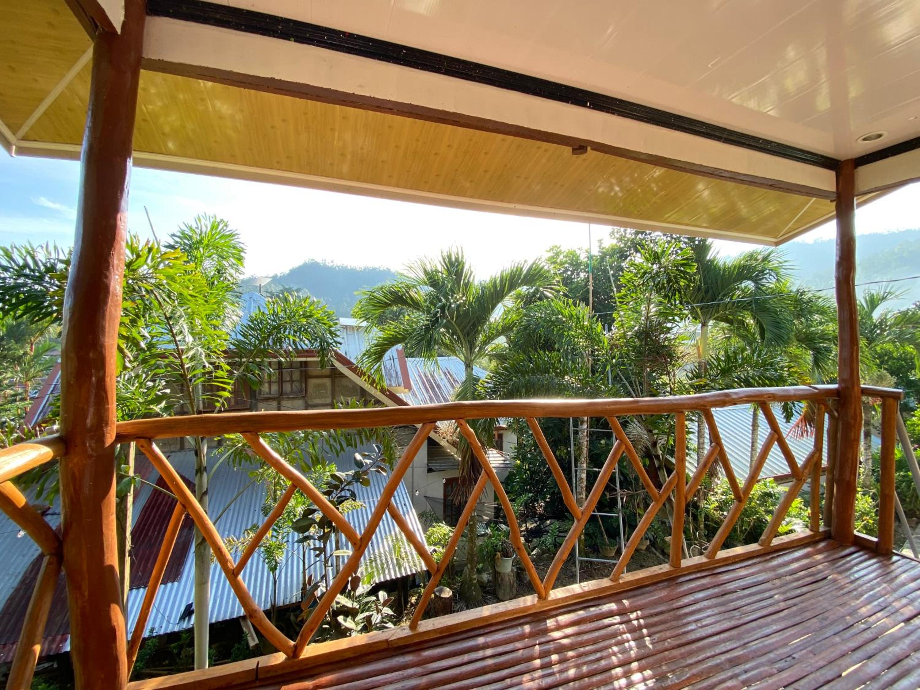 Apartment with View and Balcony - Photo 10