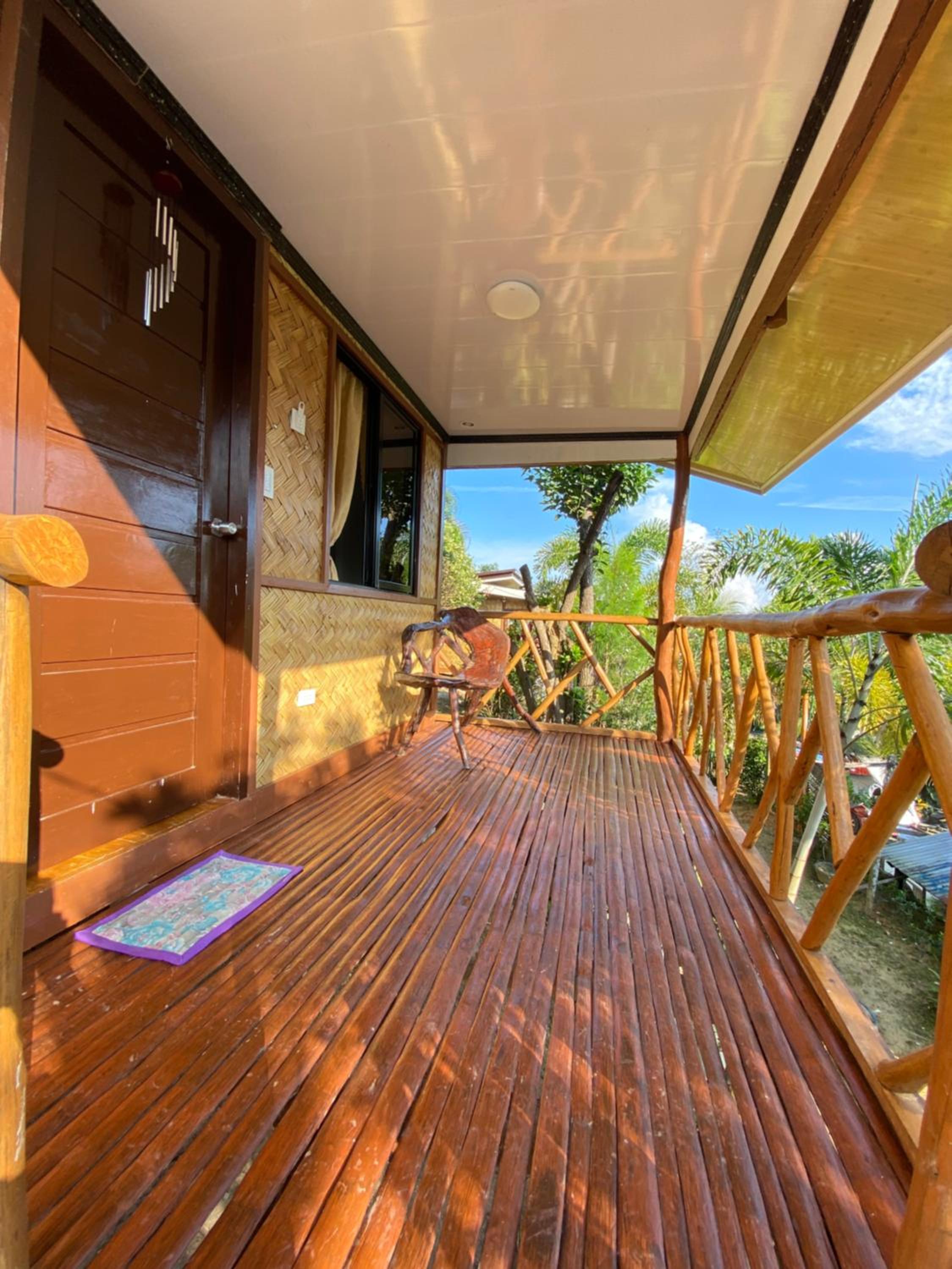 Apartment with View and Balcony - Photo 9
