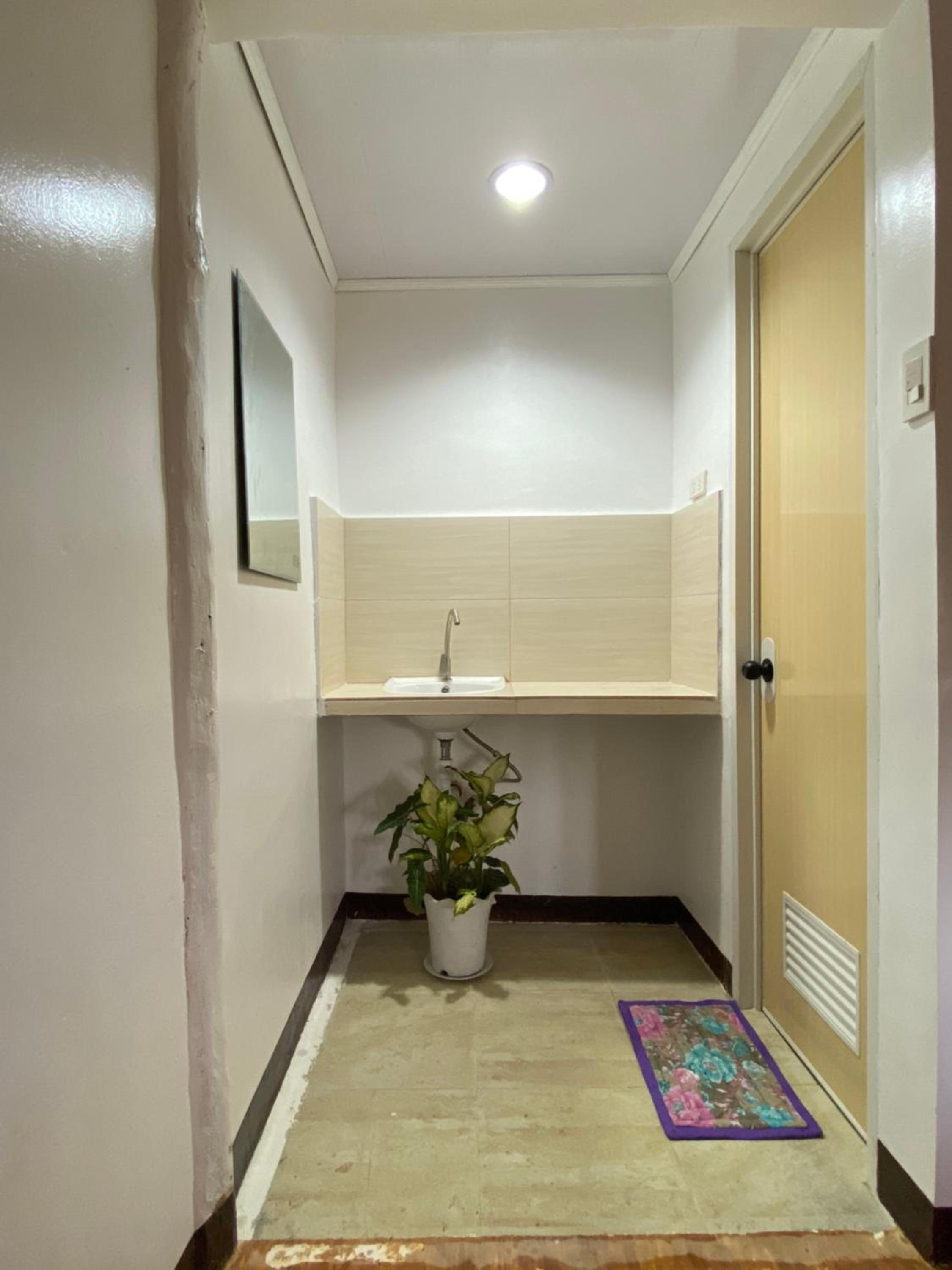 Apartment with View and Balcony - Photo 2