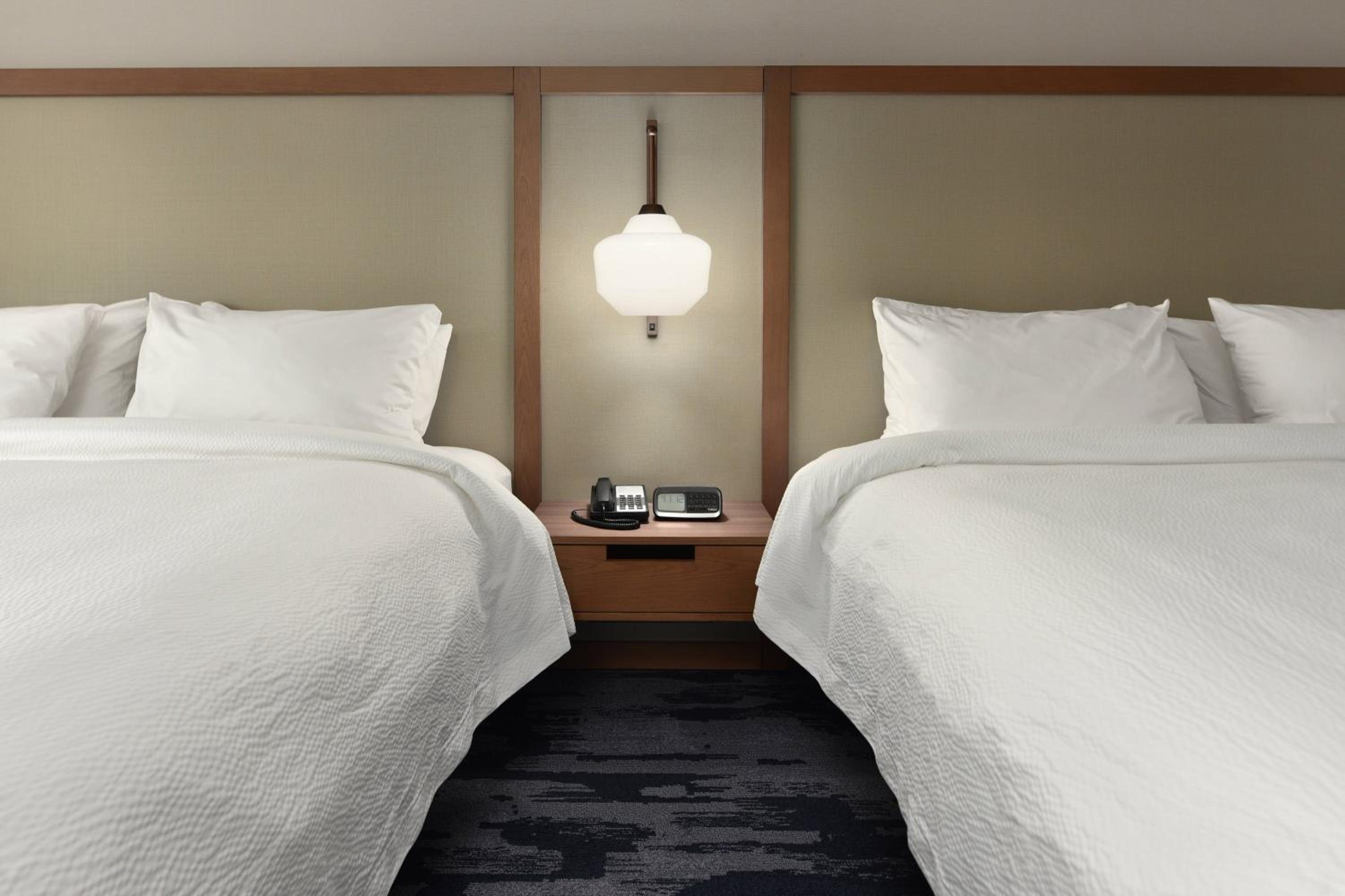 Double Queen Room - Photo 10