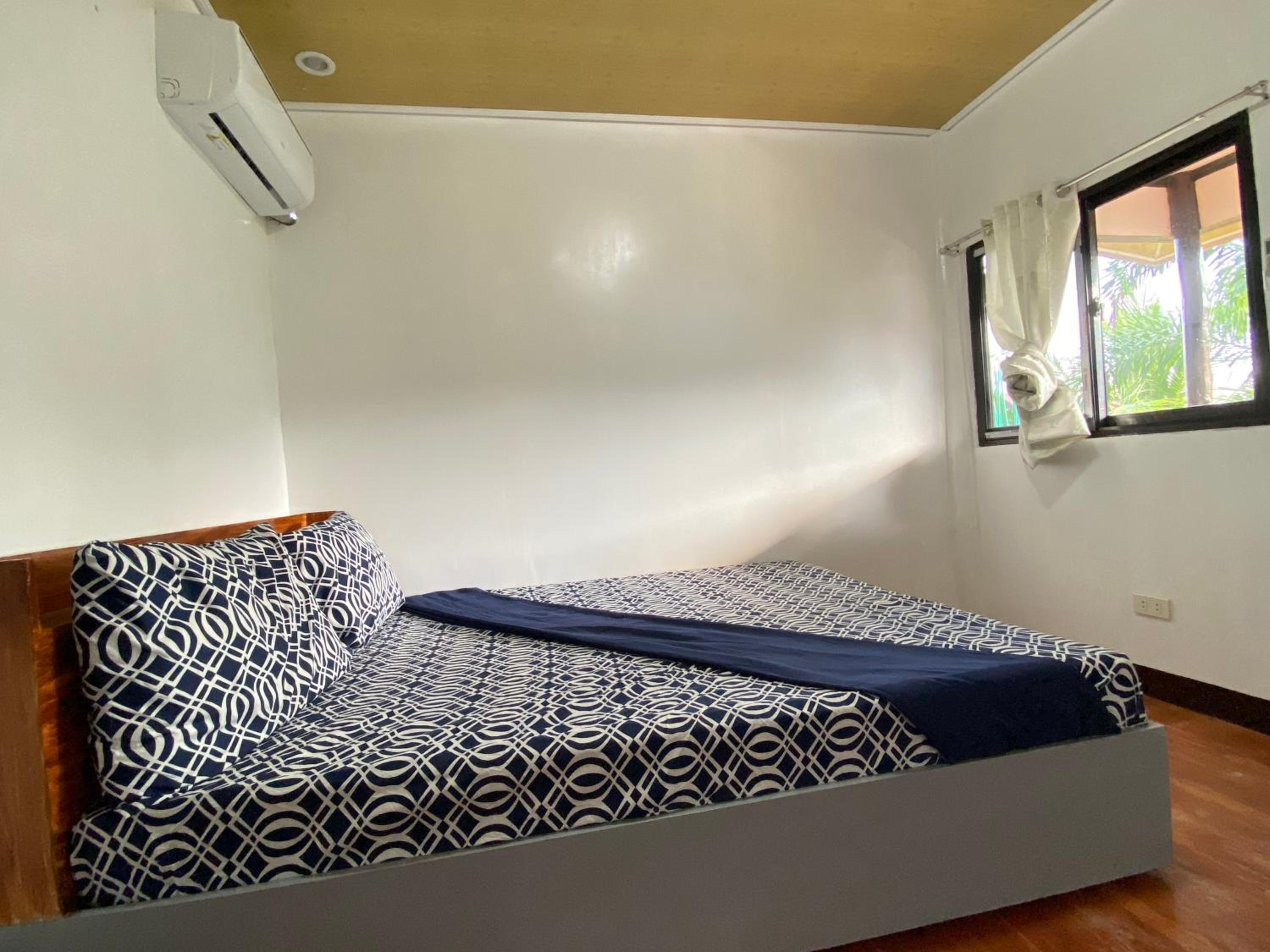 Apartment with Mountain View - Photo 6