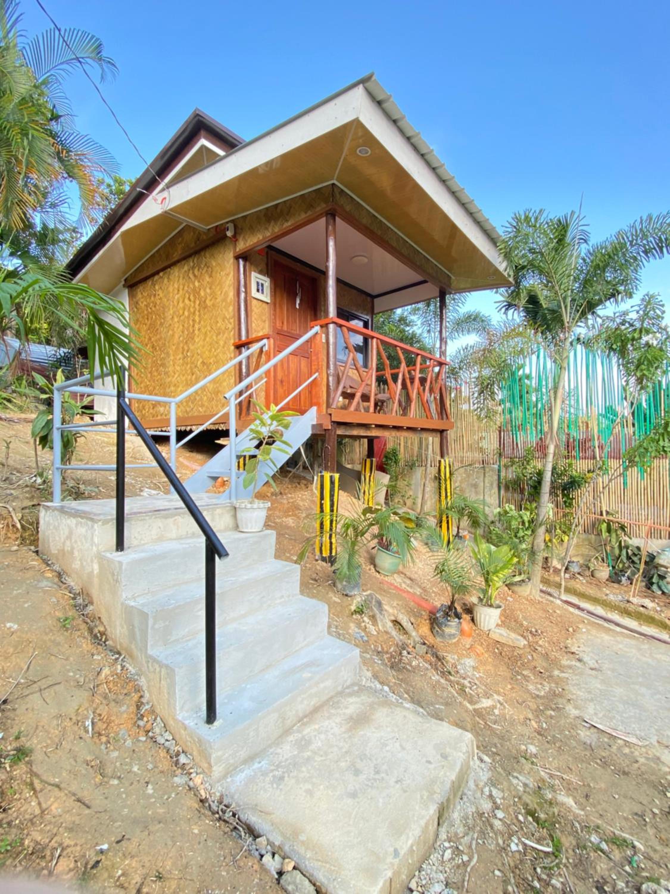 Apartment with Mountain View - Photo 10