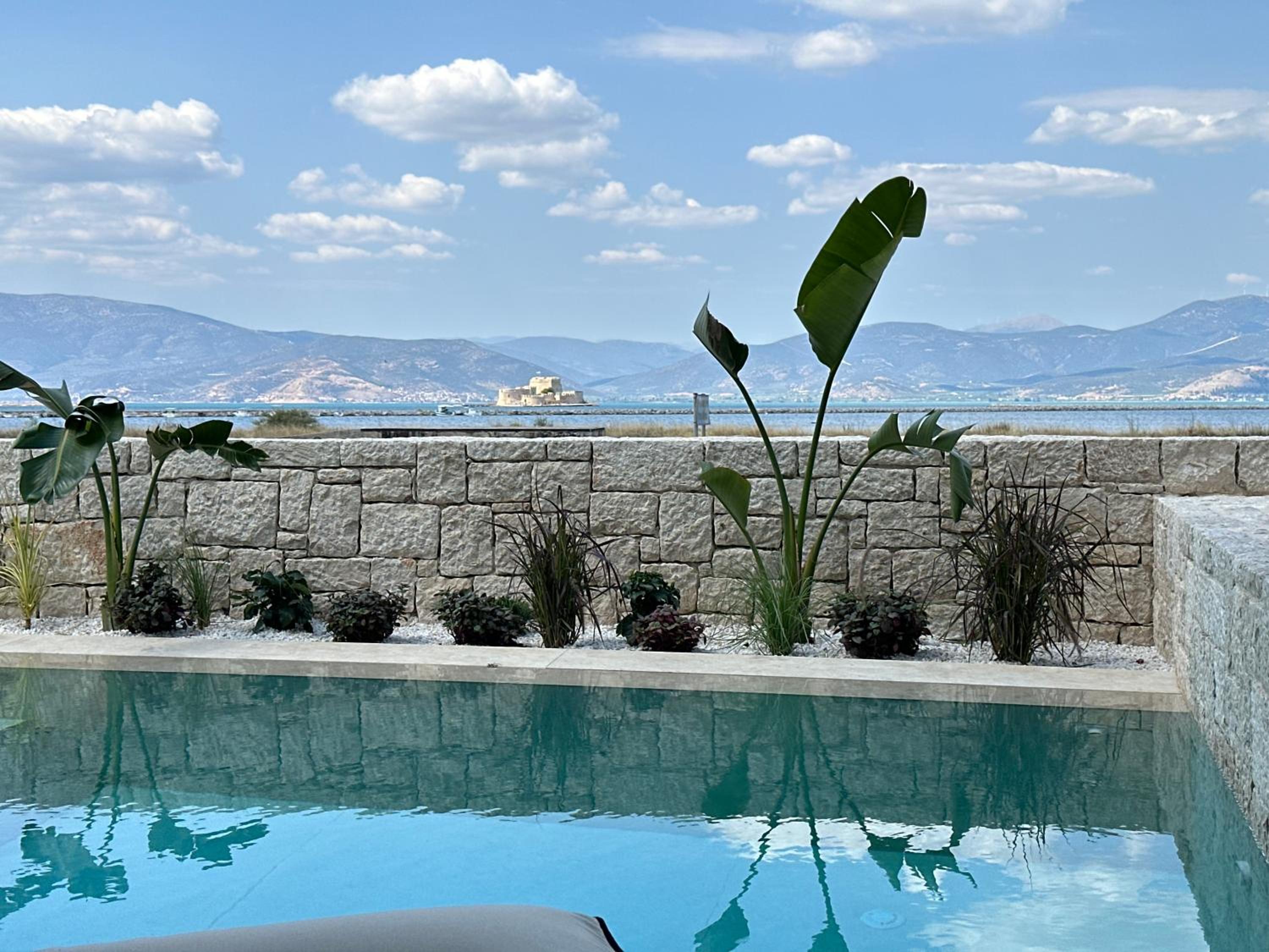 Grand Maisonette with Sea view and Private Pool  - Photo 8