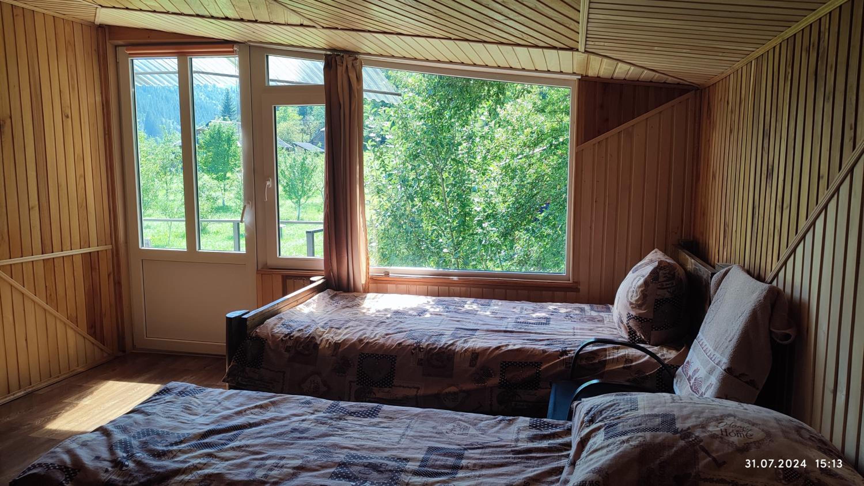 Quadruple Room with Mountain View photo 1