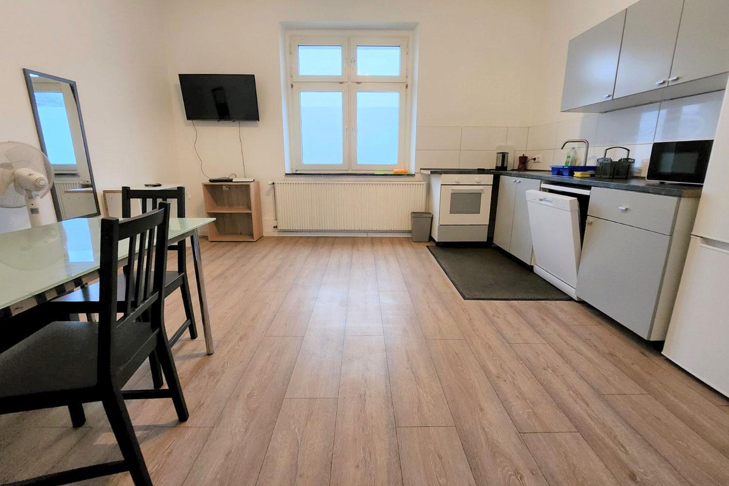 Apartment photo 3