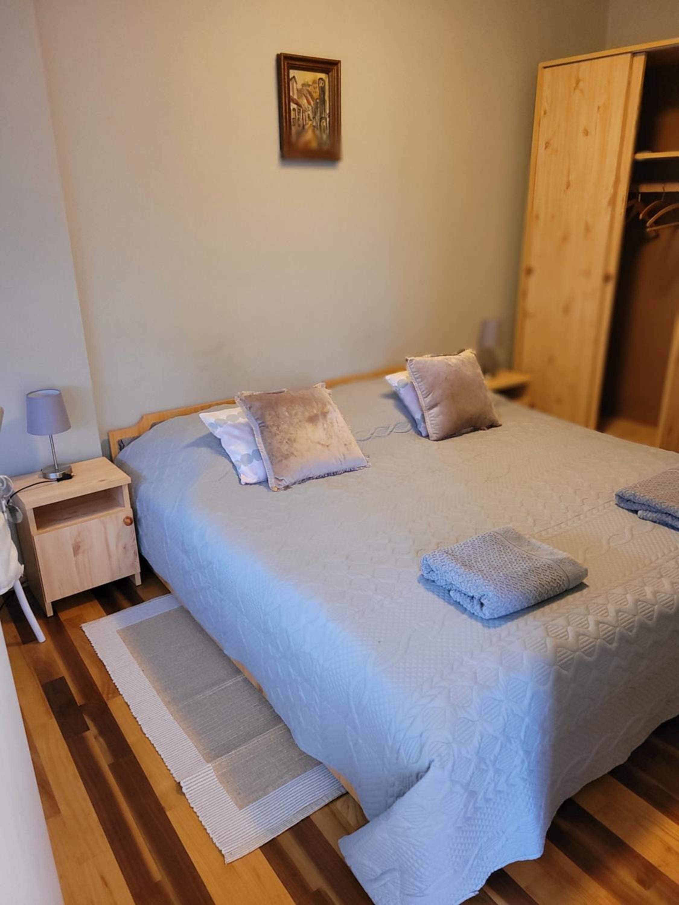 Double Room with Private Bathroom - Photo 6
