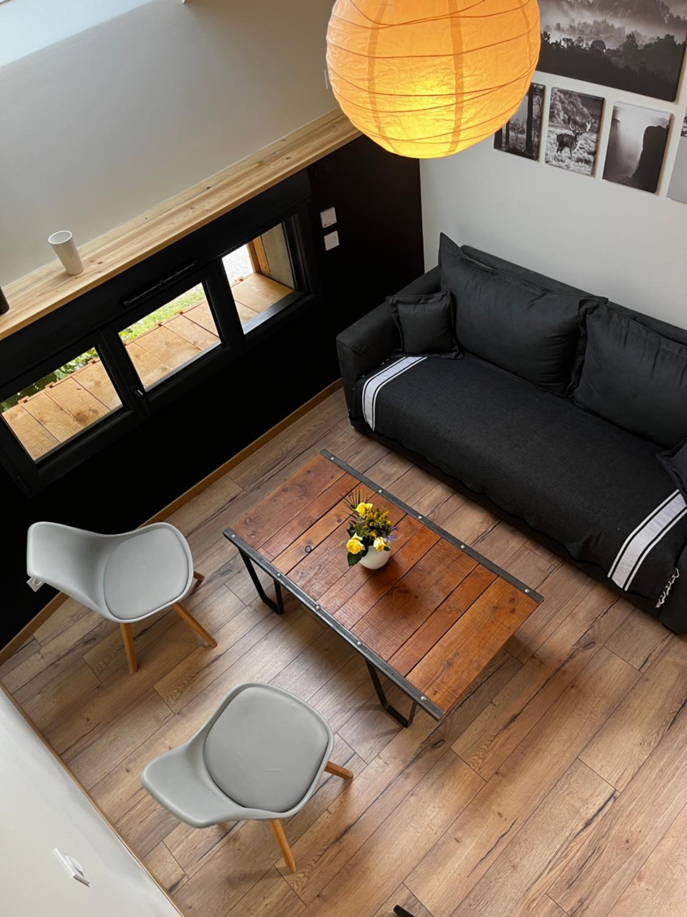 Studio - Split Level photo 2