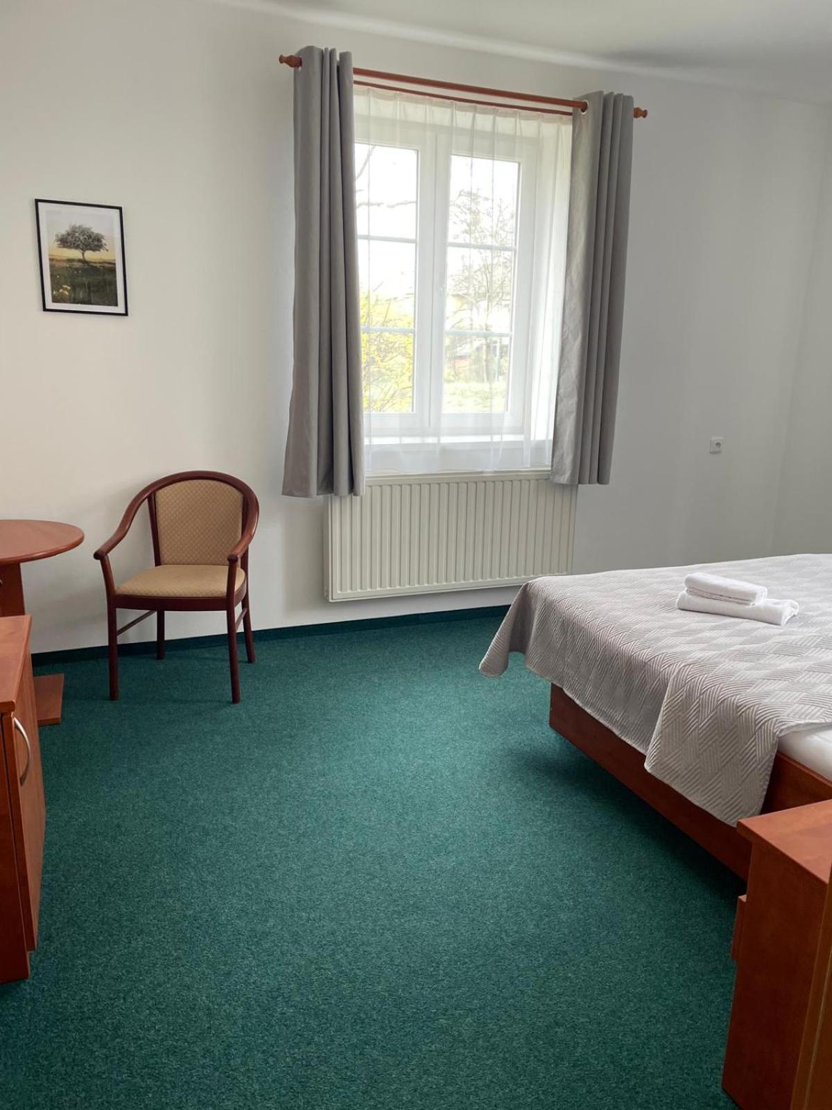  Double Room - Disability Access photo 3