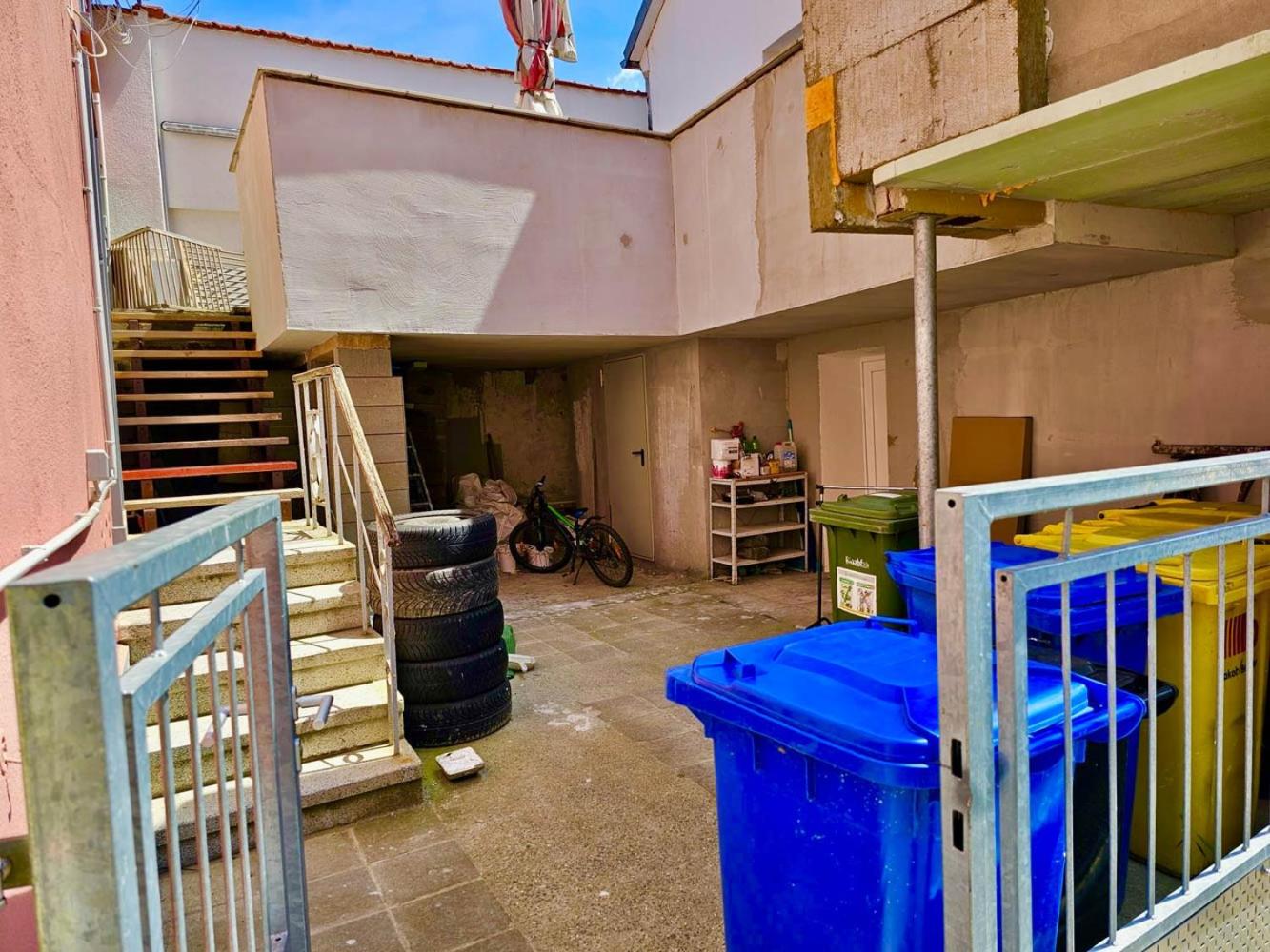 Three-Bedroom House photo 2